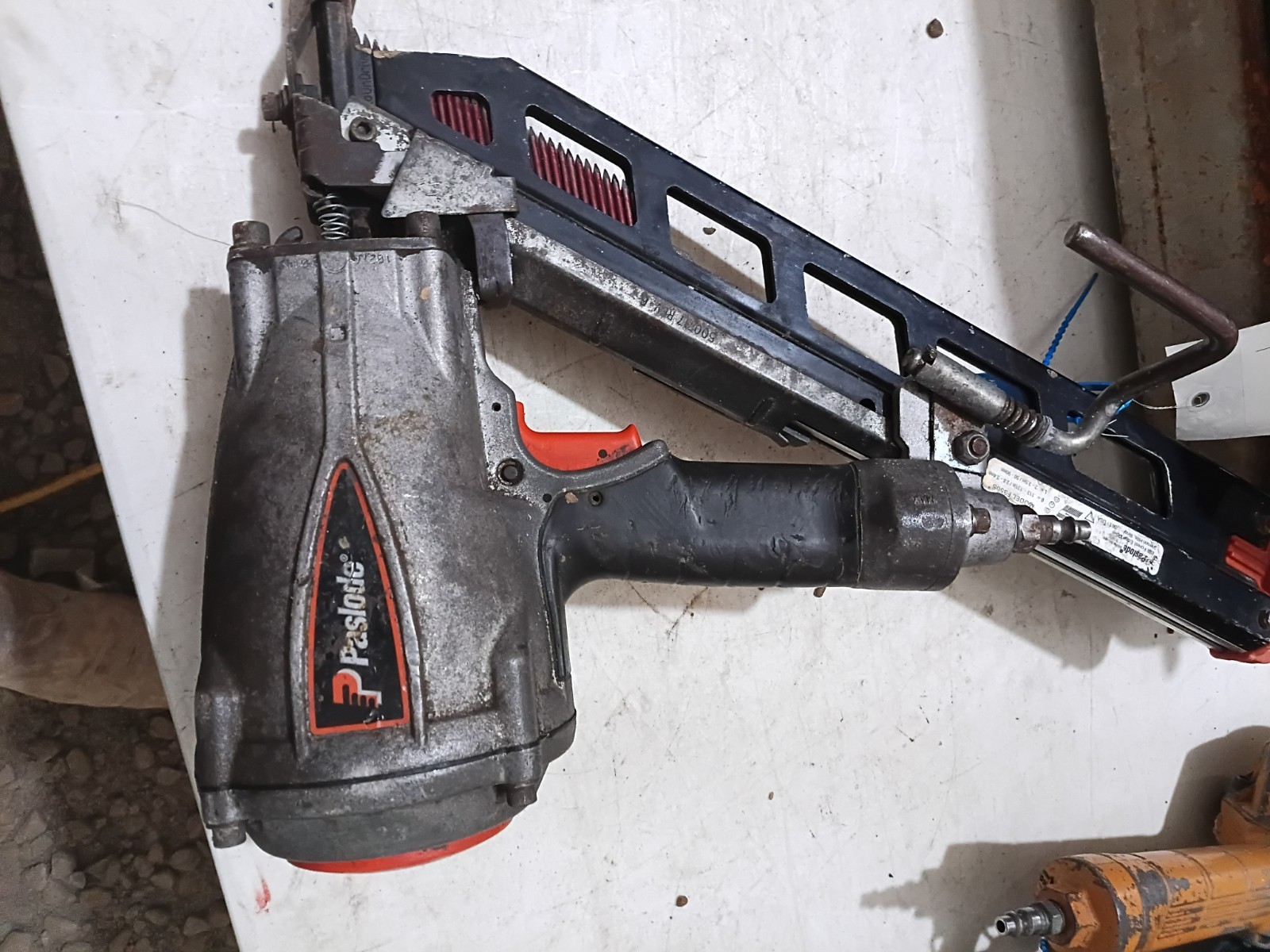Paslode F350S Pneumatic Framing Nailer Tool for Framing Nails