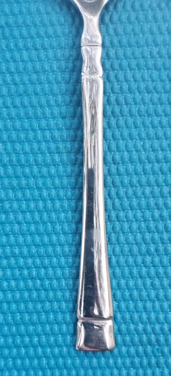 6-Oneida EVERSON SALAD FORKS 7"