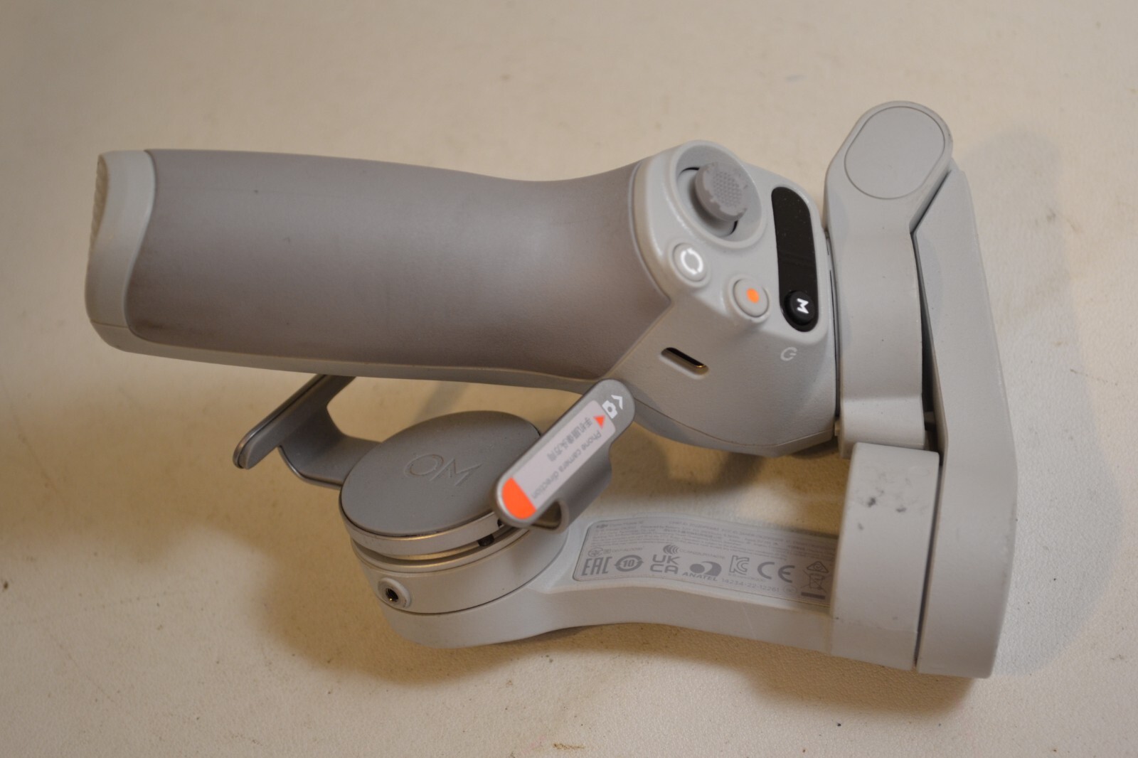 GENUINE DJI Osmo Mobile SE Gimbal OK200
