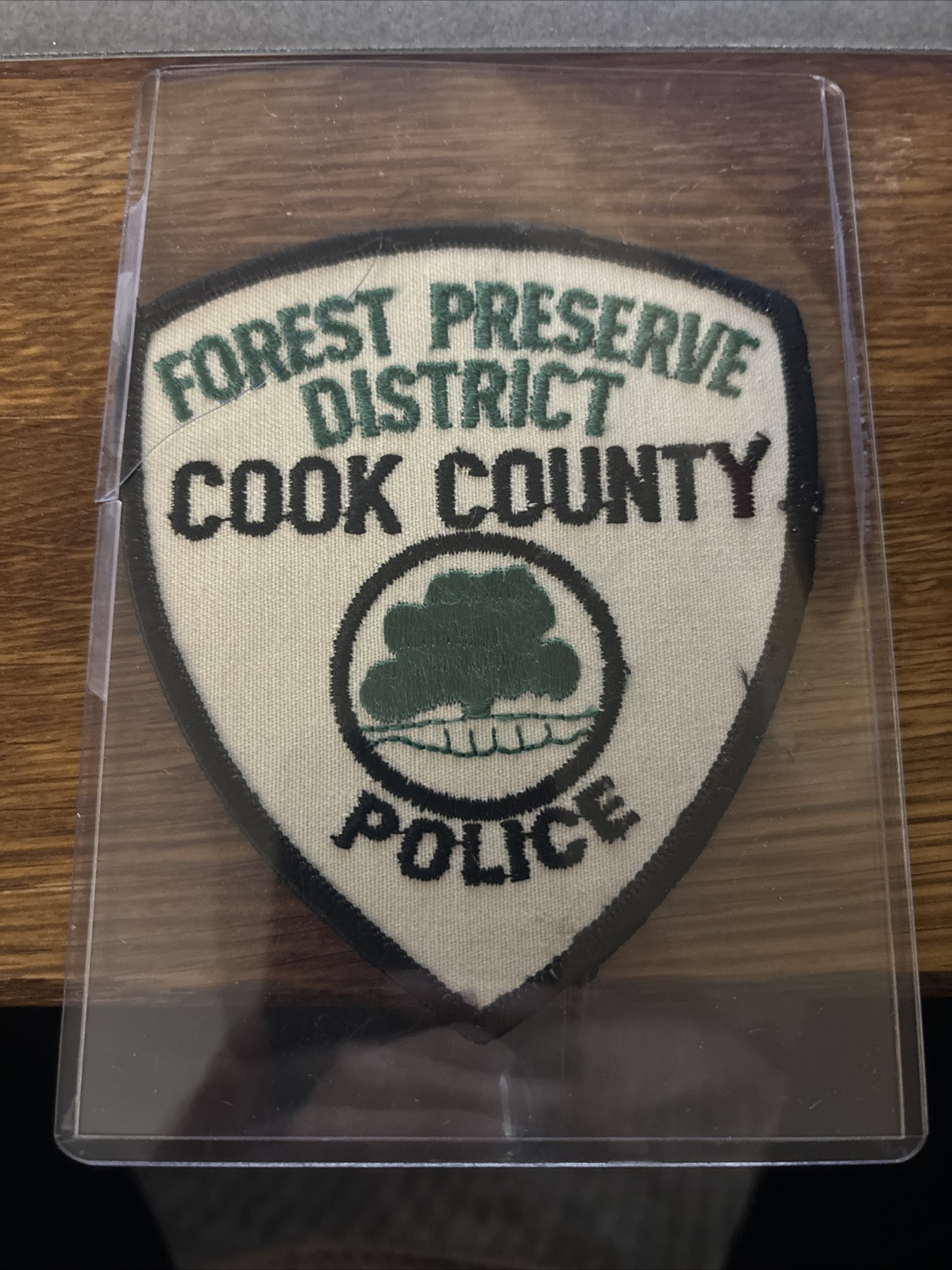 COOK COUNTY FOREST PRESERVES POLICE DEPARTMENT SHOULDER PATCH: Series 1