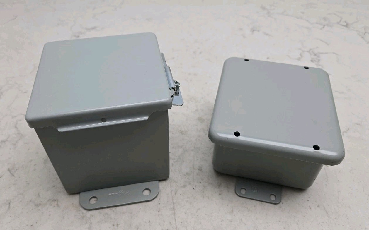 Mixed Lot of Hoffman Enclosures A4044CH Jic Box w/ A-404DSC Screw Cover Box New