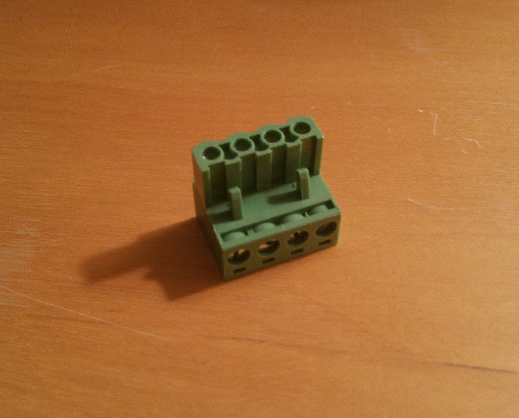 4-Pin Speaker Out Output Plug TOA Electronics Amplifier Mixer Processor