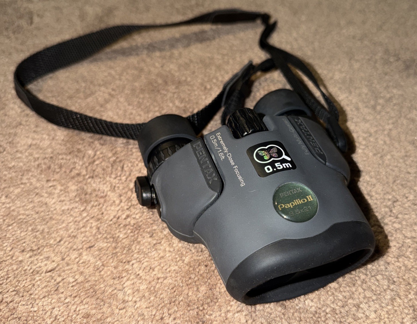 Pentax Papilio 8.5x21 Binoculars With Strap Close Focus