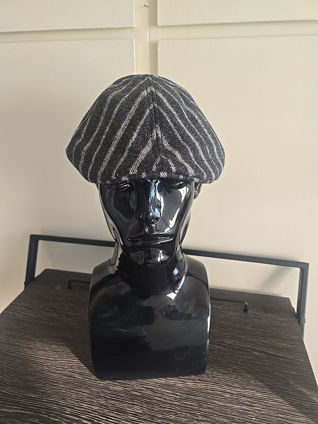 CooperSquare Hat Silk-lined Flat Cap Dark Gray Medium Striped, NEW
