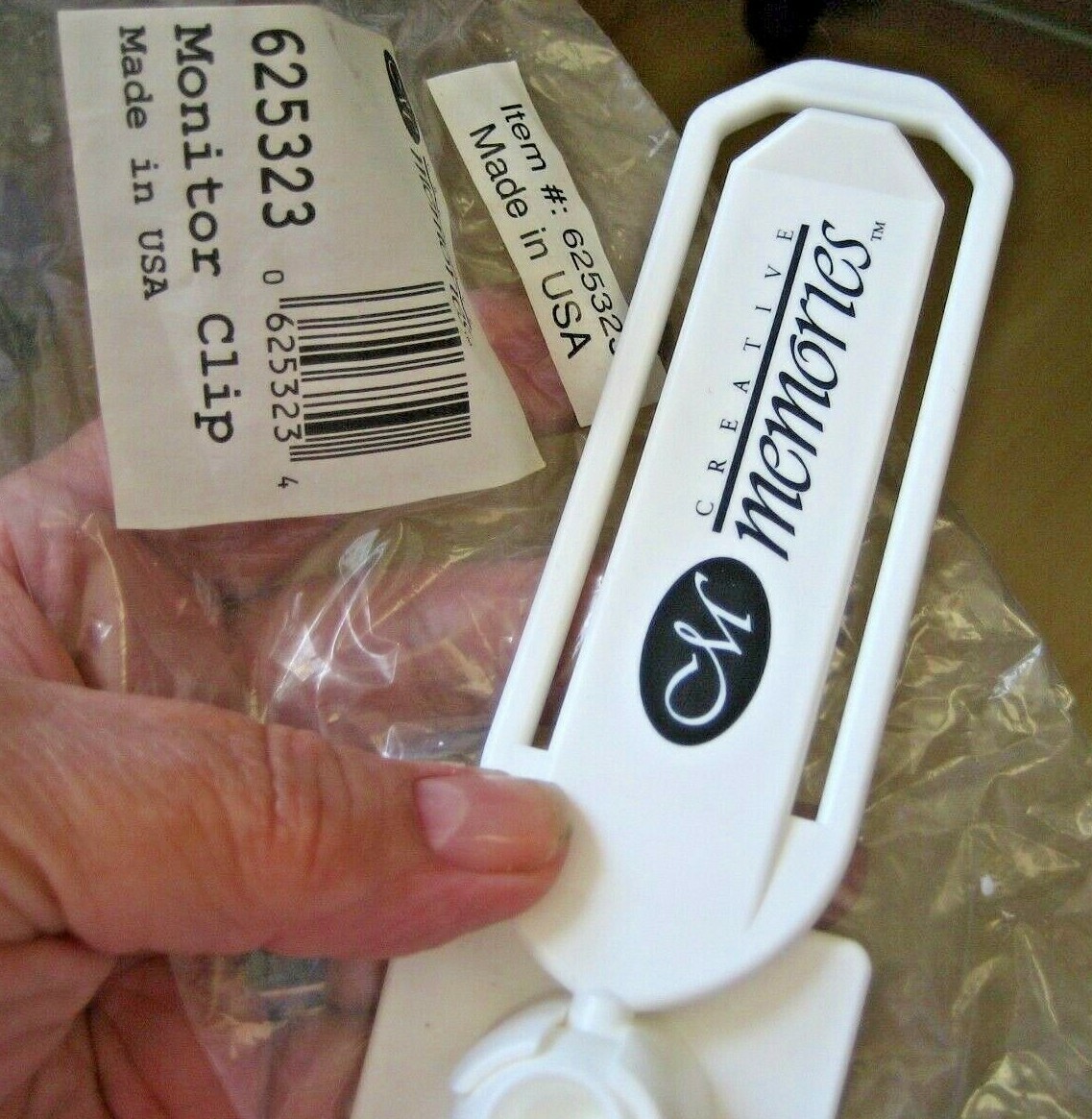 New CREATIVE MEMORIES CONSULTANT Plastic COMPUTER MONITOR Note CLIP Scrapbooking