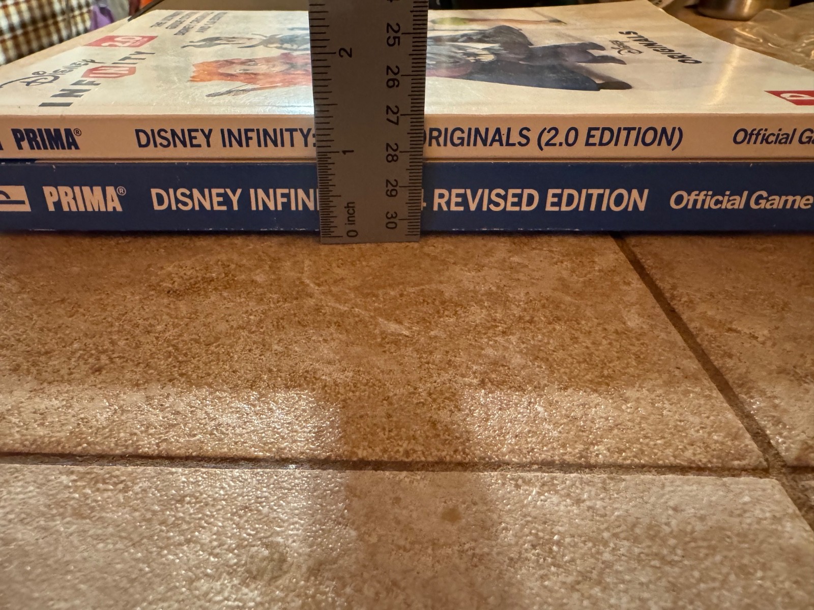 DISNEY INFINITY OFFICIAL GAME GUIDE & 2.0 edition official game guide