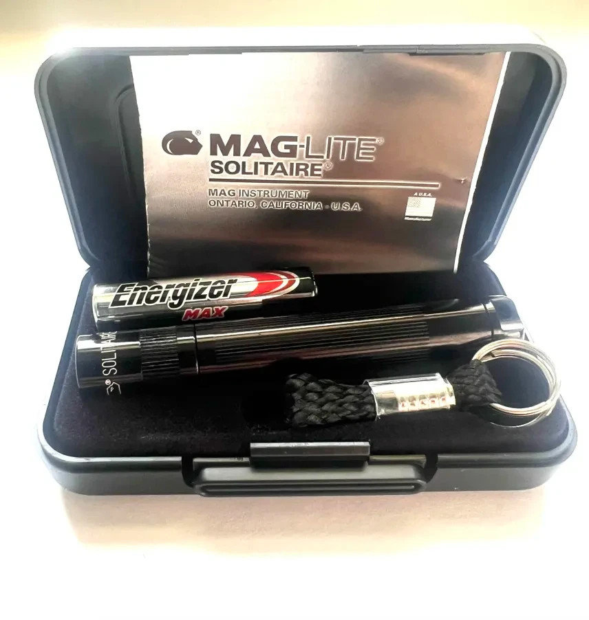 Mag-Lite Solitaire Flashlight | Compact box + Flashlight + Battery + Key Loop