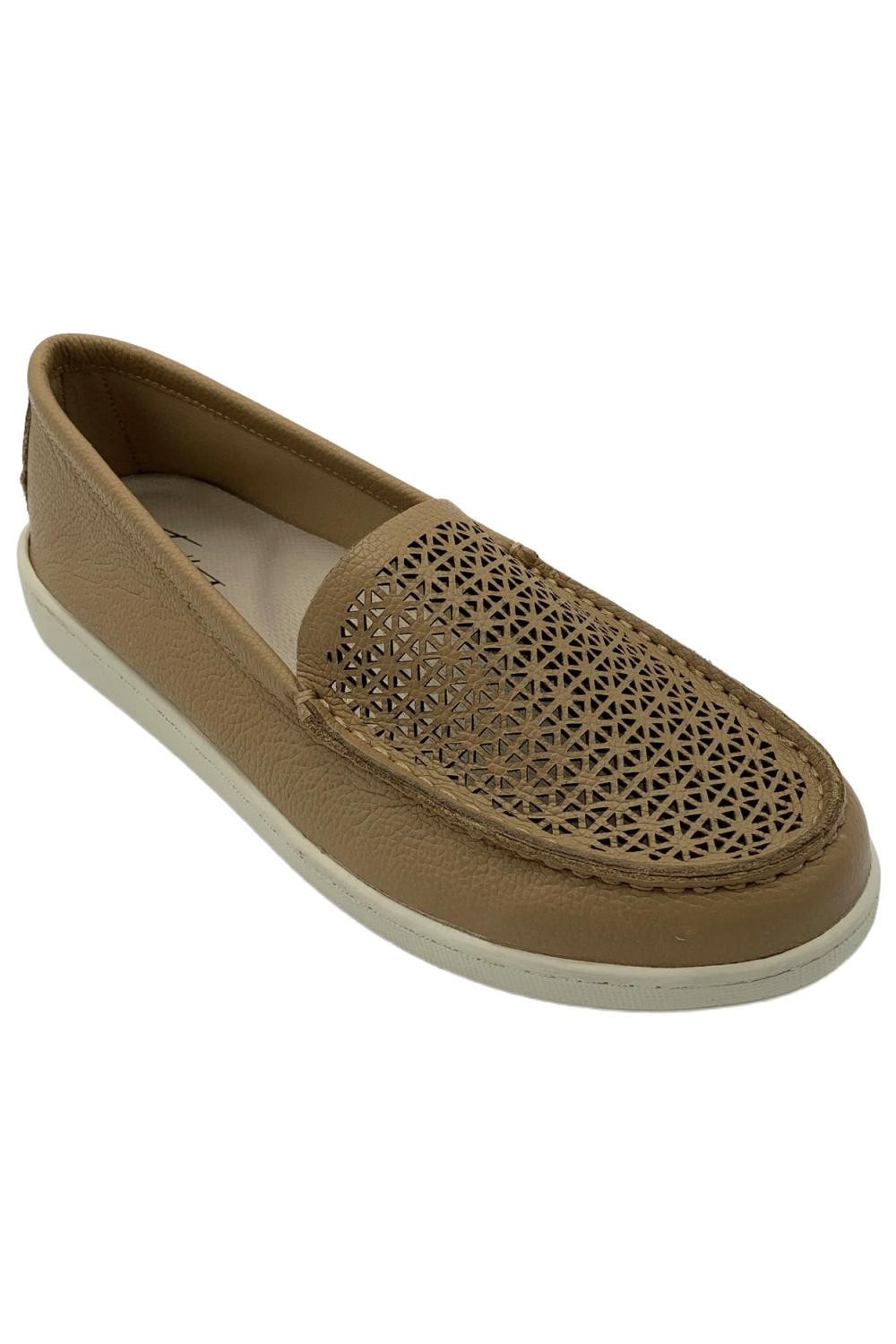 Trotters Women's Audrey Loafer Tan