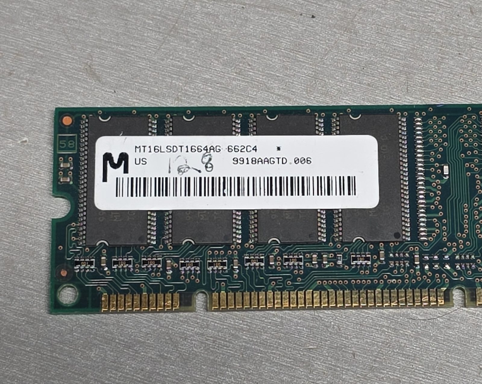 Micron MT16LSDT1664AG-662C4 128MB PC66 SDRAM DIMM Desktop Memory Module