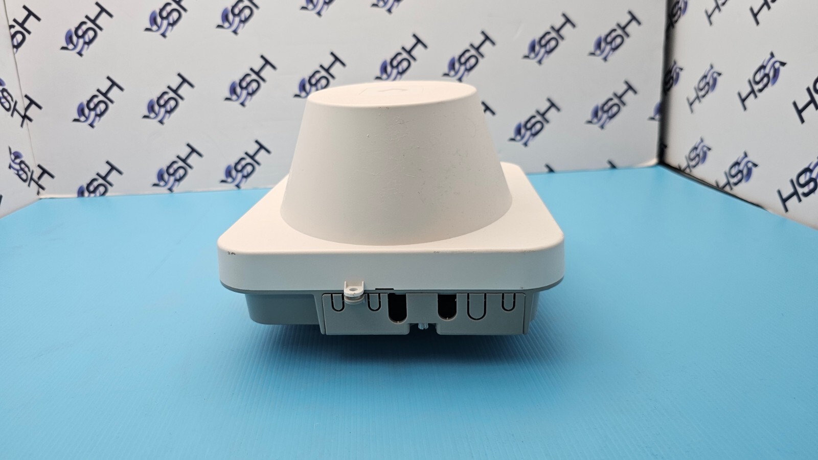 IgniteNet MetroLinq 2.5Gbps 60Ghz PTP/CPE Long Range Integrated 5.8Ghz