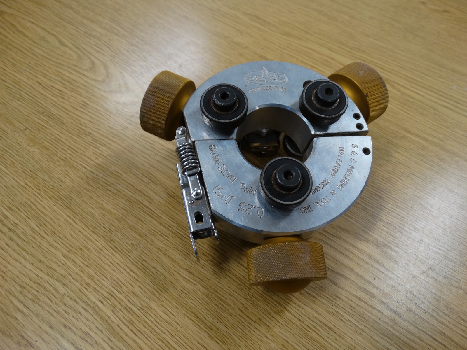 PERC 1 1/4" Rotary Peeler/Scraper for Plastic pipe