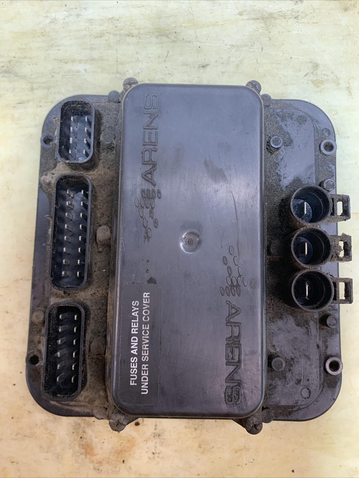 Good Used Arens Power Distribution Box Circuit Breaker, 3874766C2,3874766C1,