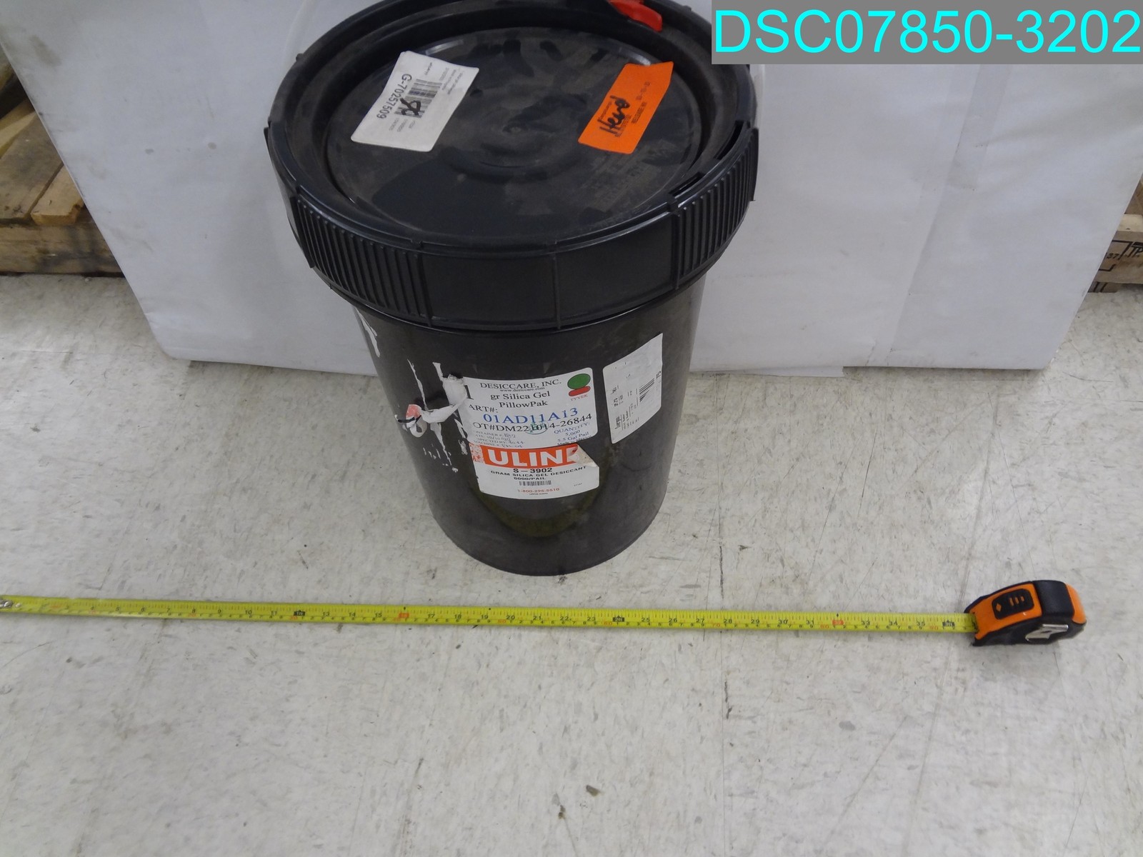 ULINE S-3902 Silica Gel Desiccants 5.5 GALLON PAIL Desiccare