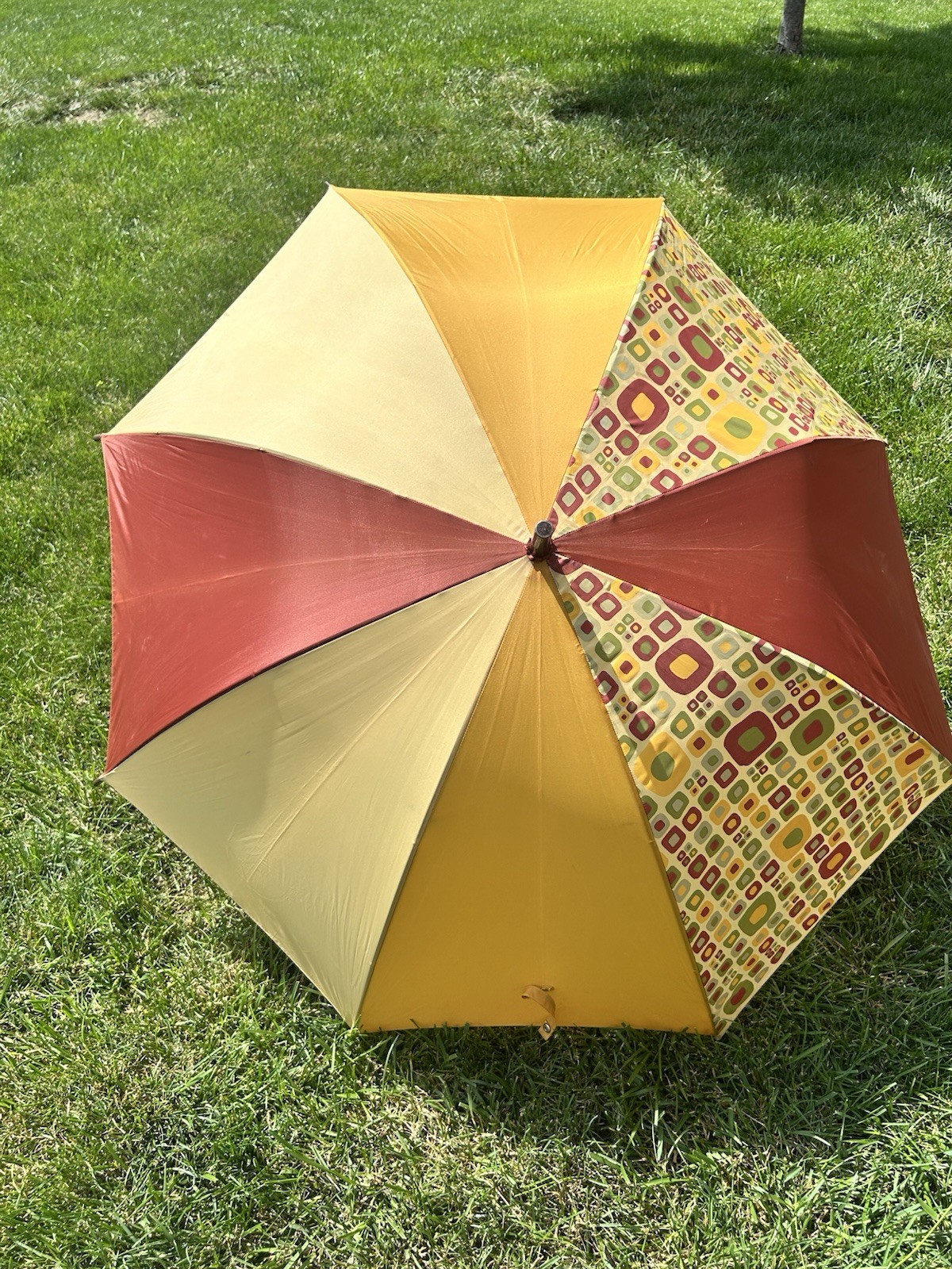 Aramis Doorman "Weather Patterns" Umbrella 36" EUC