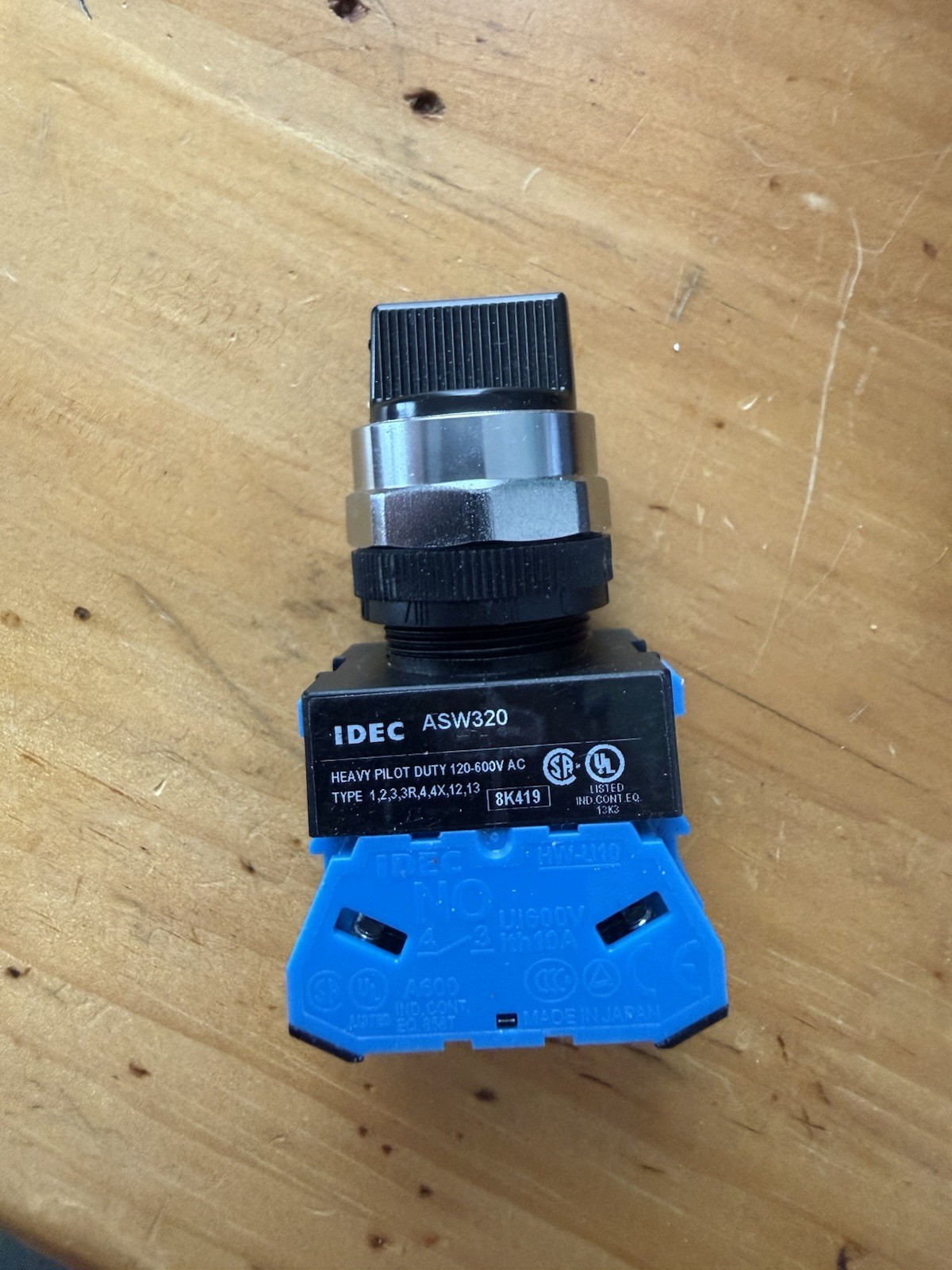 IDEC - ASW320 Selector Switch