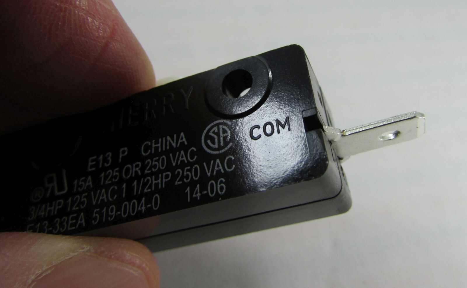 2 Cherry E13 15A Normally Open Snap Action Pushbutton Switch 125/250VAC E13-33EA