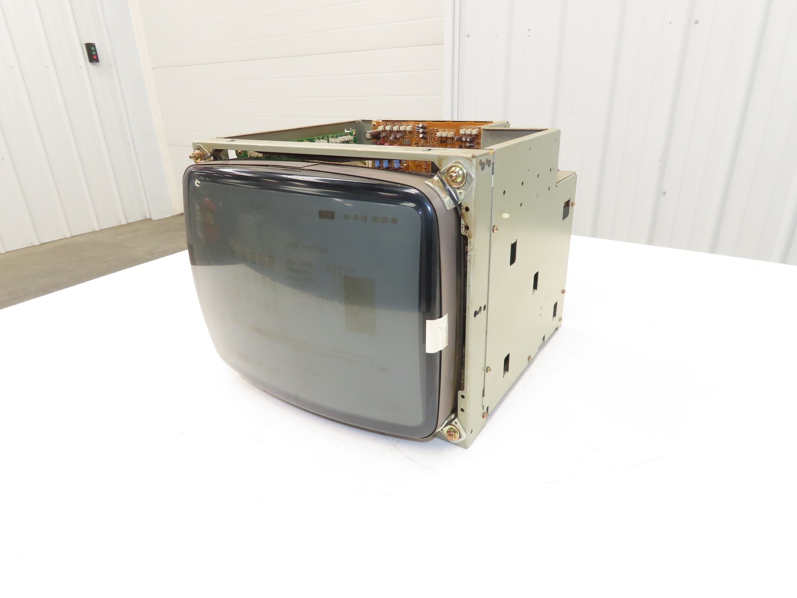 Mitsubishi Totoku CDT14148B Monitor Display Screen W/Burn-In 14"