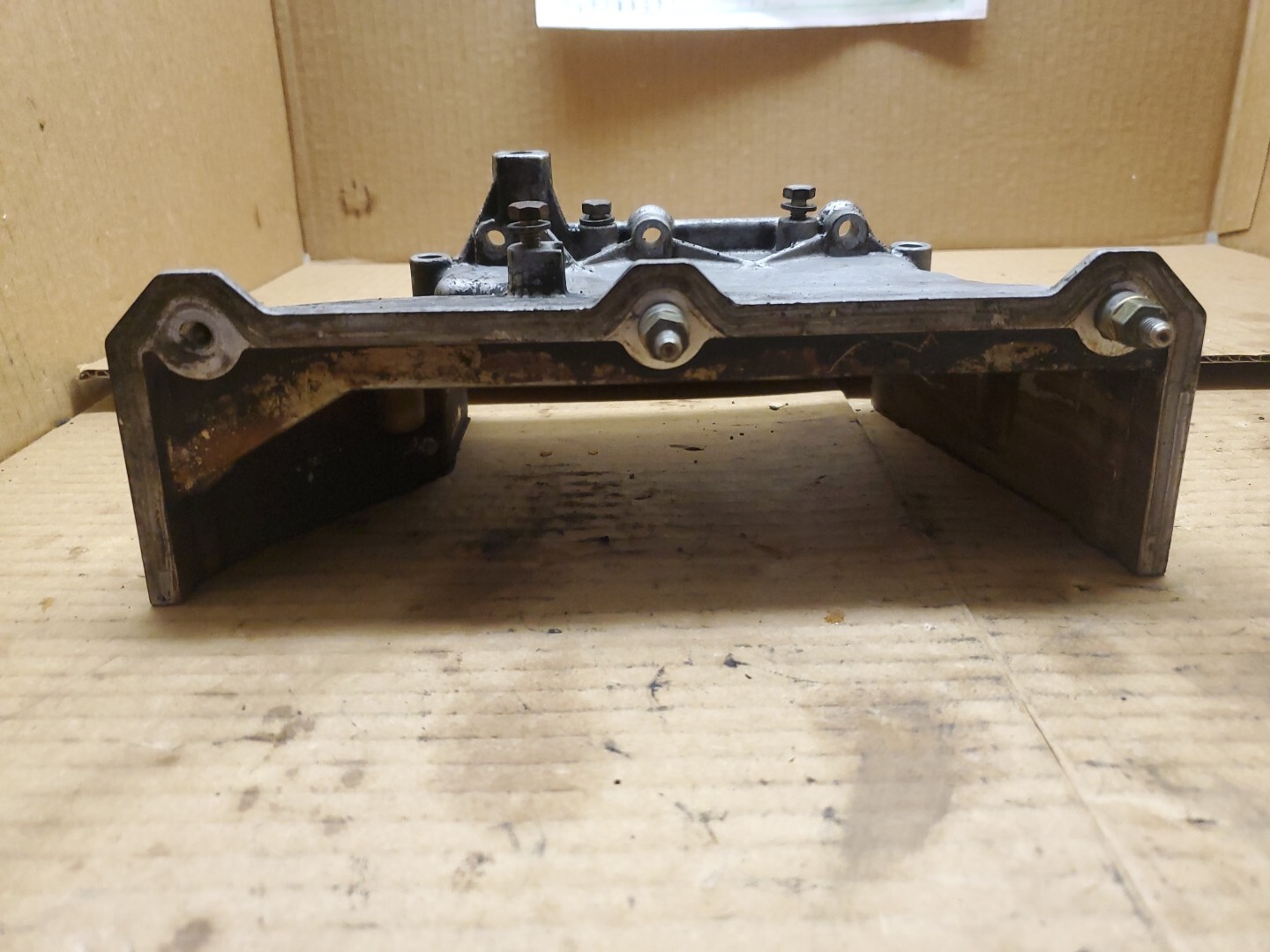 Left Upper Engine Timing Cover | Fits 93 94 95 96 97 98 BMW 740i