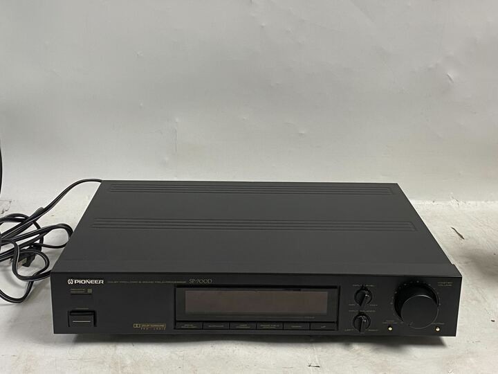 Pioneer SP-700D Dolby Pro Logic Sound Processor