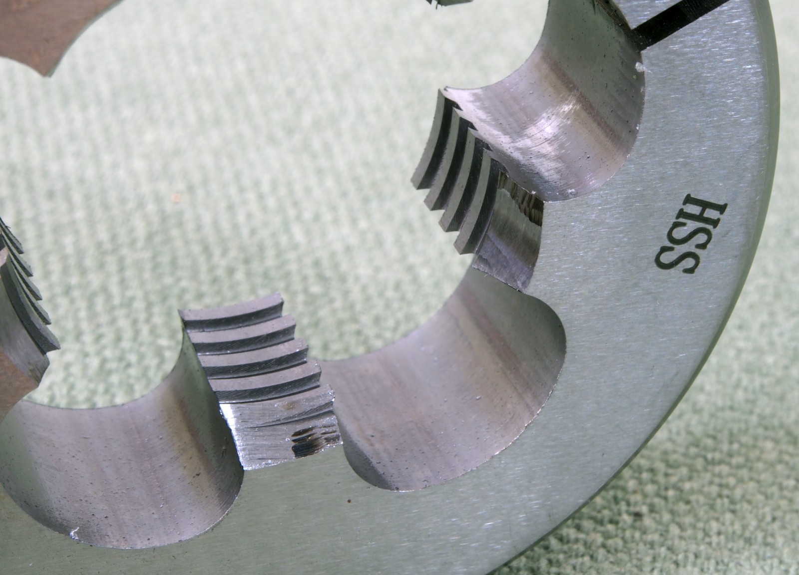 1903 Springfield die 1.04 inch x 10 TPI SQUARE thread
