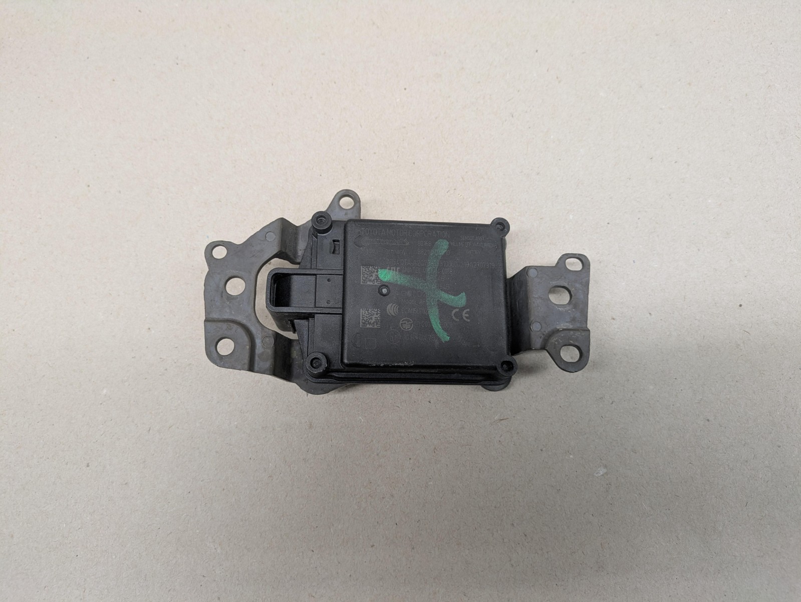 Toyota Tacoma Adaptive Cruise Distance Sensor Radar 2018 - 2023 88210-04010