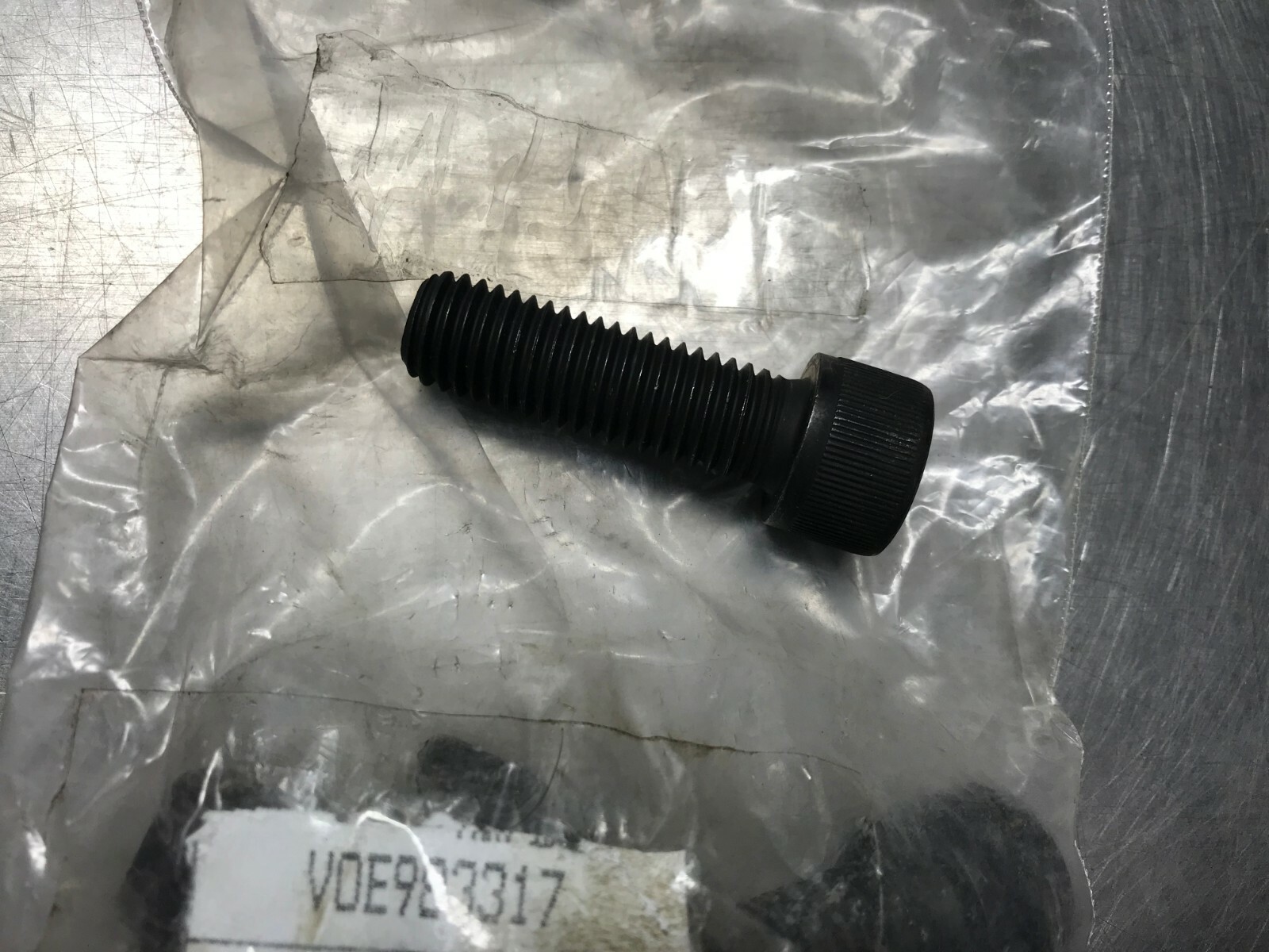 983317  GENUINE Volvo  HEX SOCKET HEAD SCREW  Ingersoll Rand  VOE983317