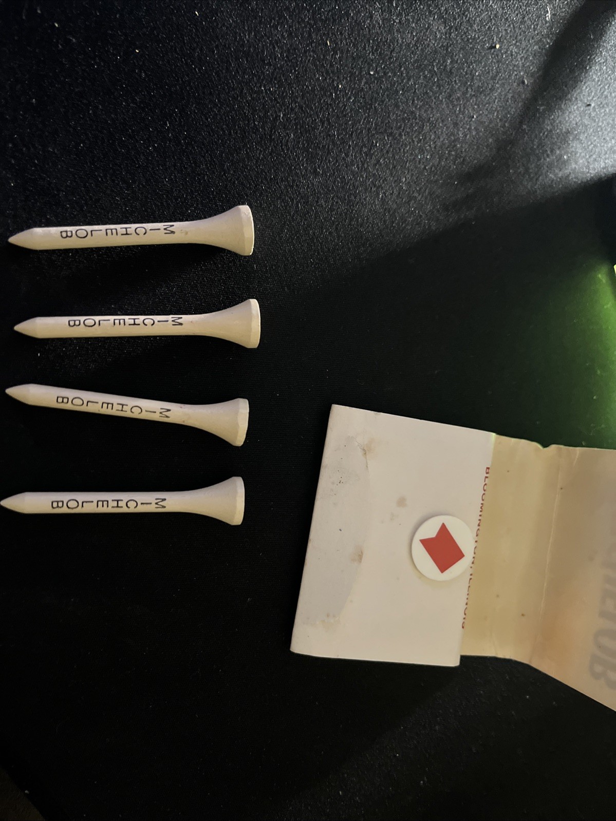 VINTAGE MICHELOB BEER GOLF TACKS/TEES