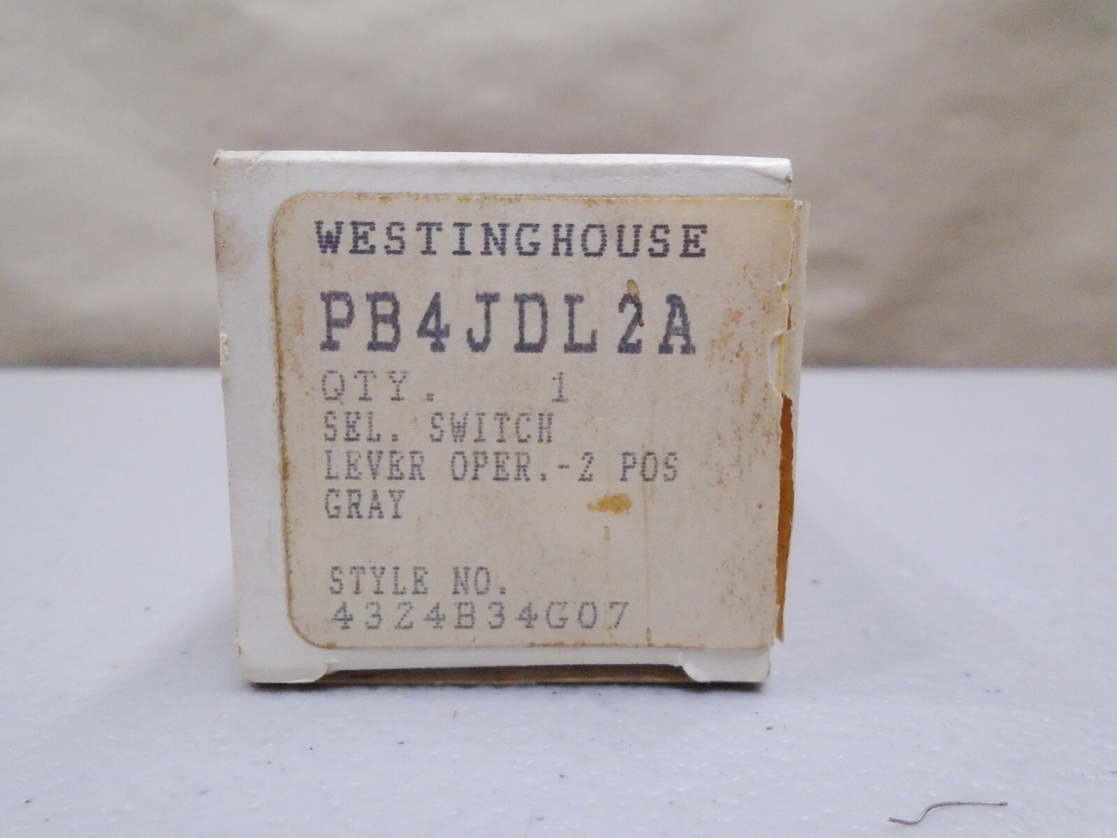 NEW Westinghouse PB4JDL2A Operator Selector Switch Lever Gray 2 Position