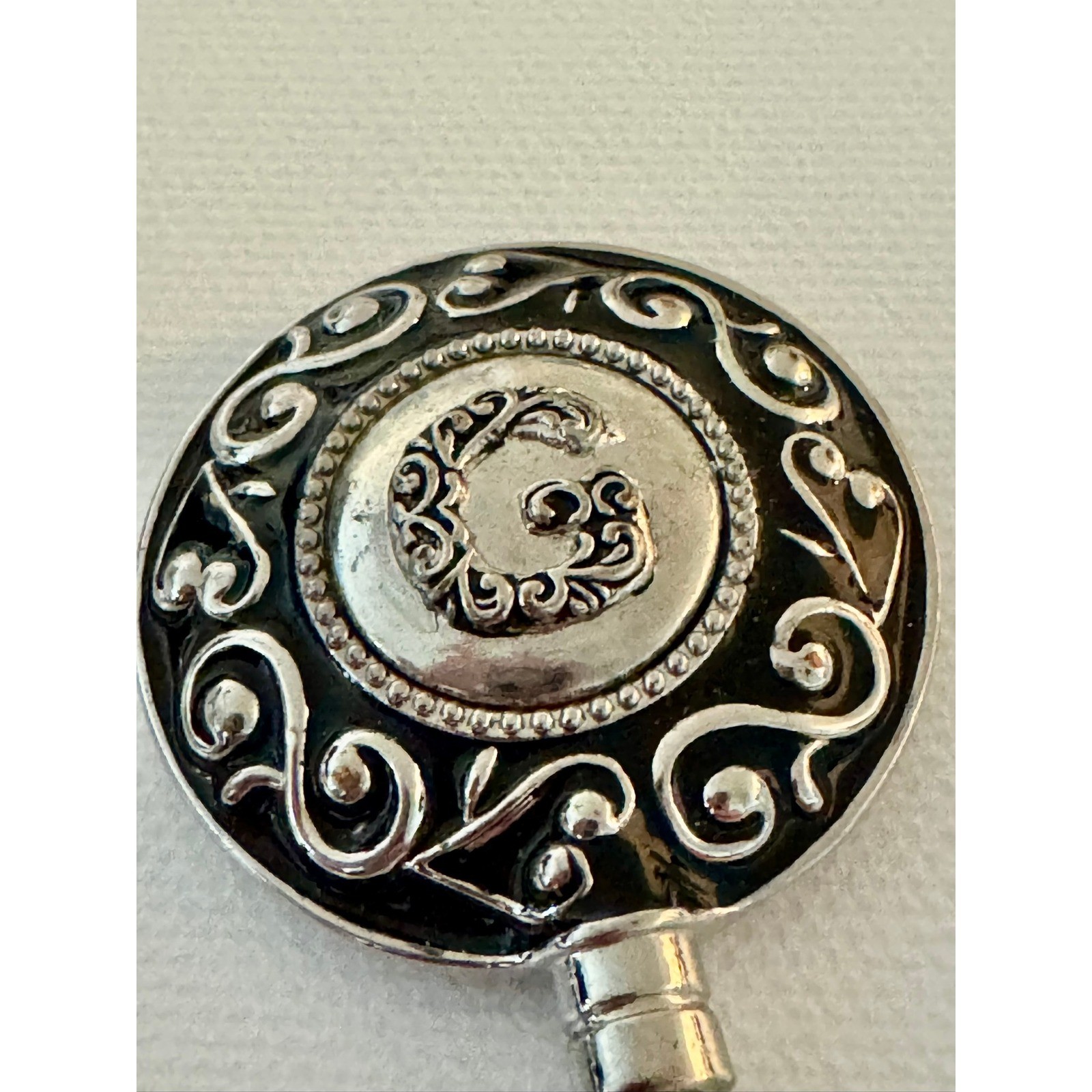 Ganz Silver Tone Initial G Purse Hook Black Enamel Scrollwork Monogram Hanger