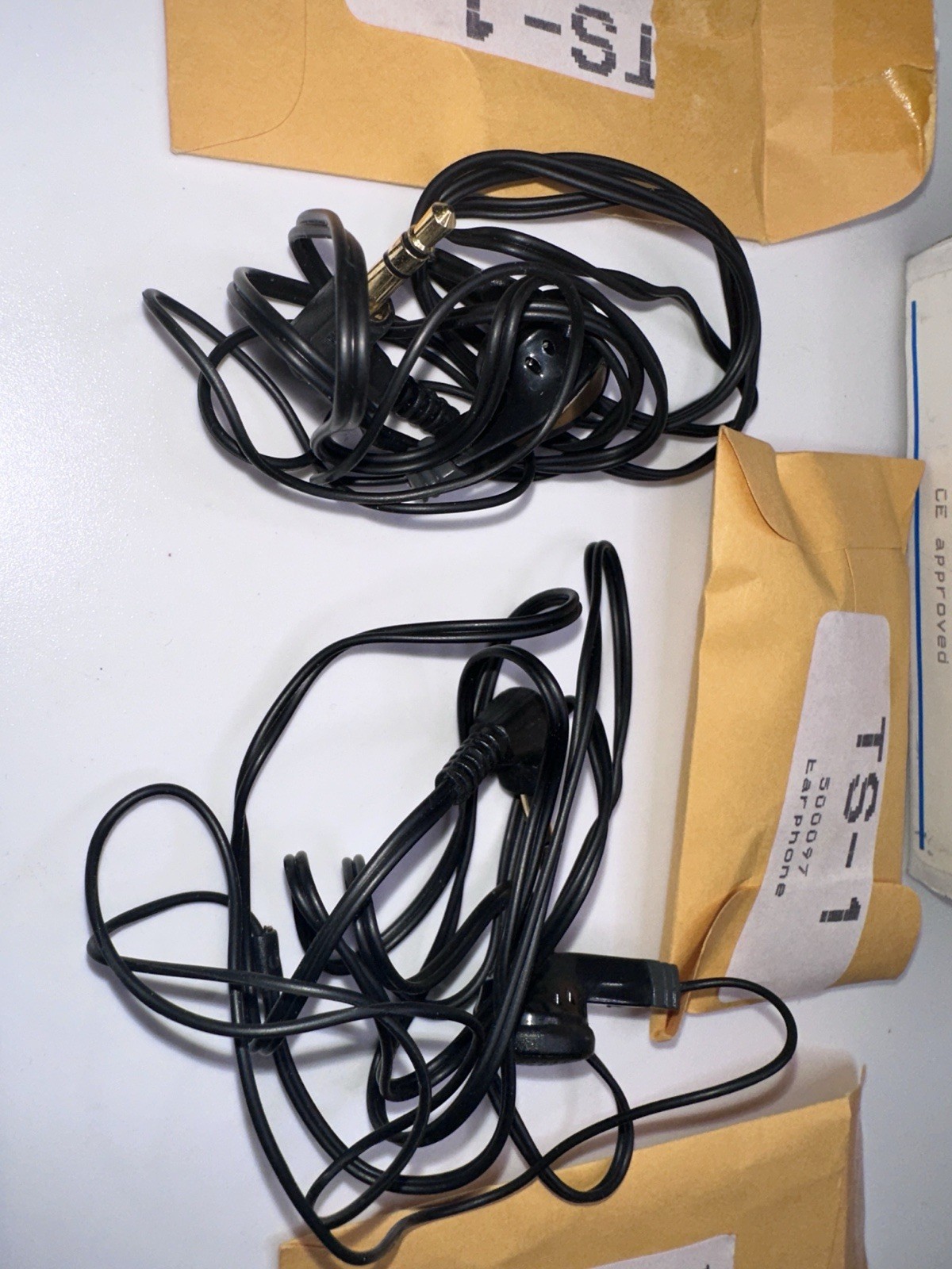 Clear-Com TR-50 Talent Receiver & Ear Pieces 685161
