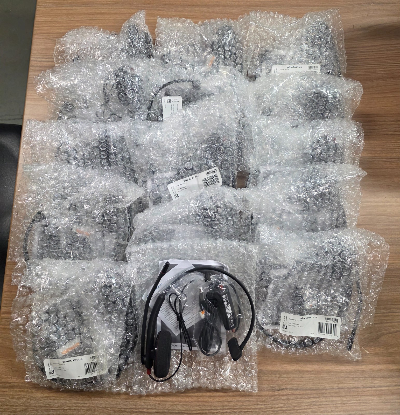 15 PLANTRONICS BLACKWIRE HEADSETS C310-M USB NOISE CANCELLING BRAND NEW IN PACK