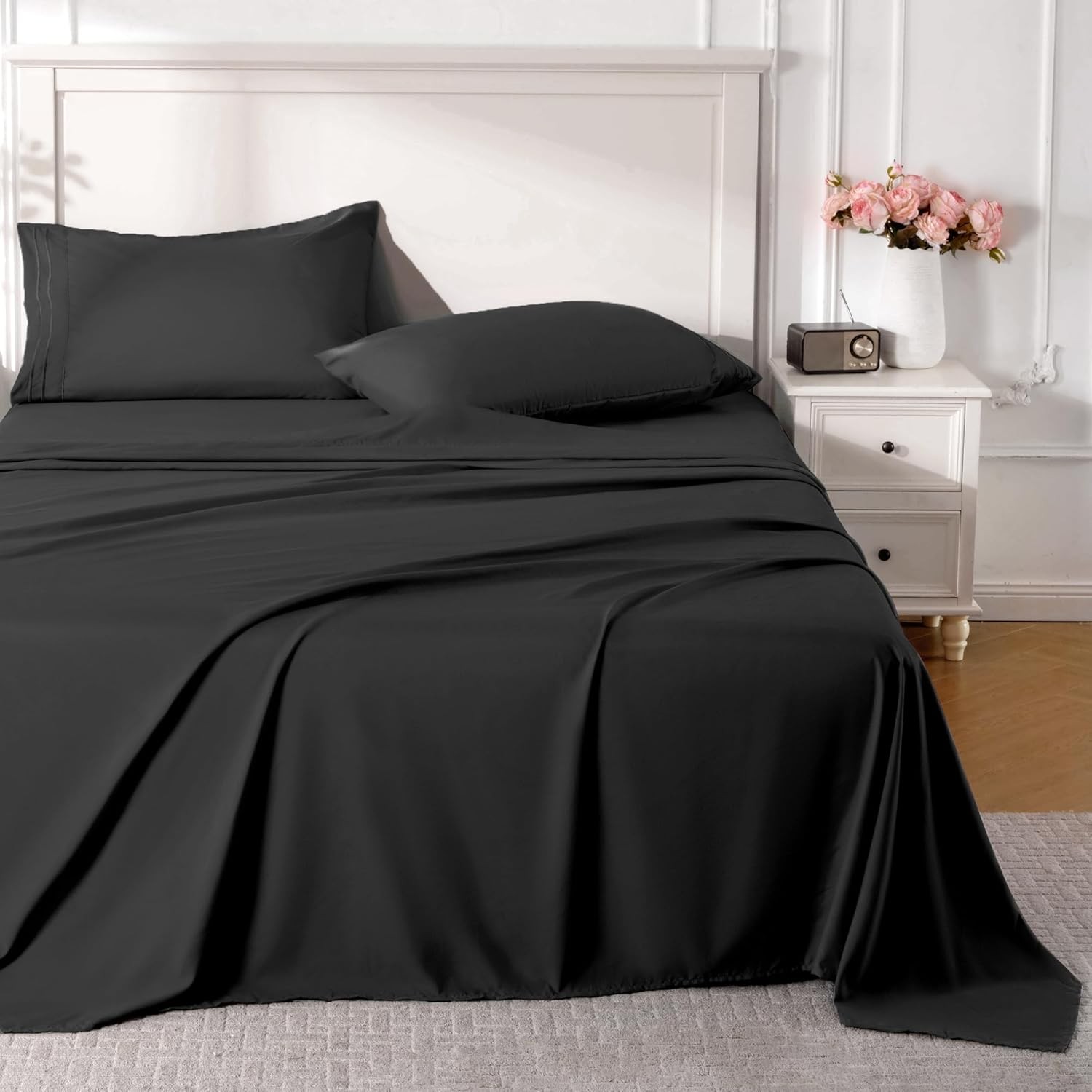 White Queen Sheet Set 4 Pieces Soft Bedding Queen Sheet Set Breathable & Cooling