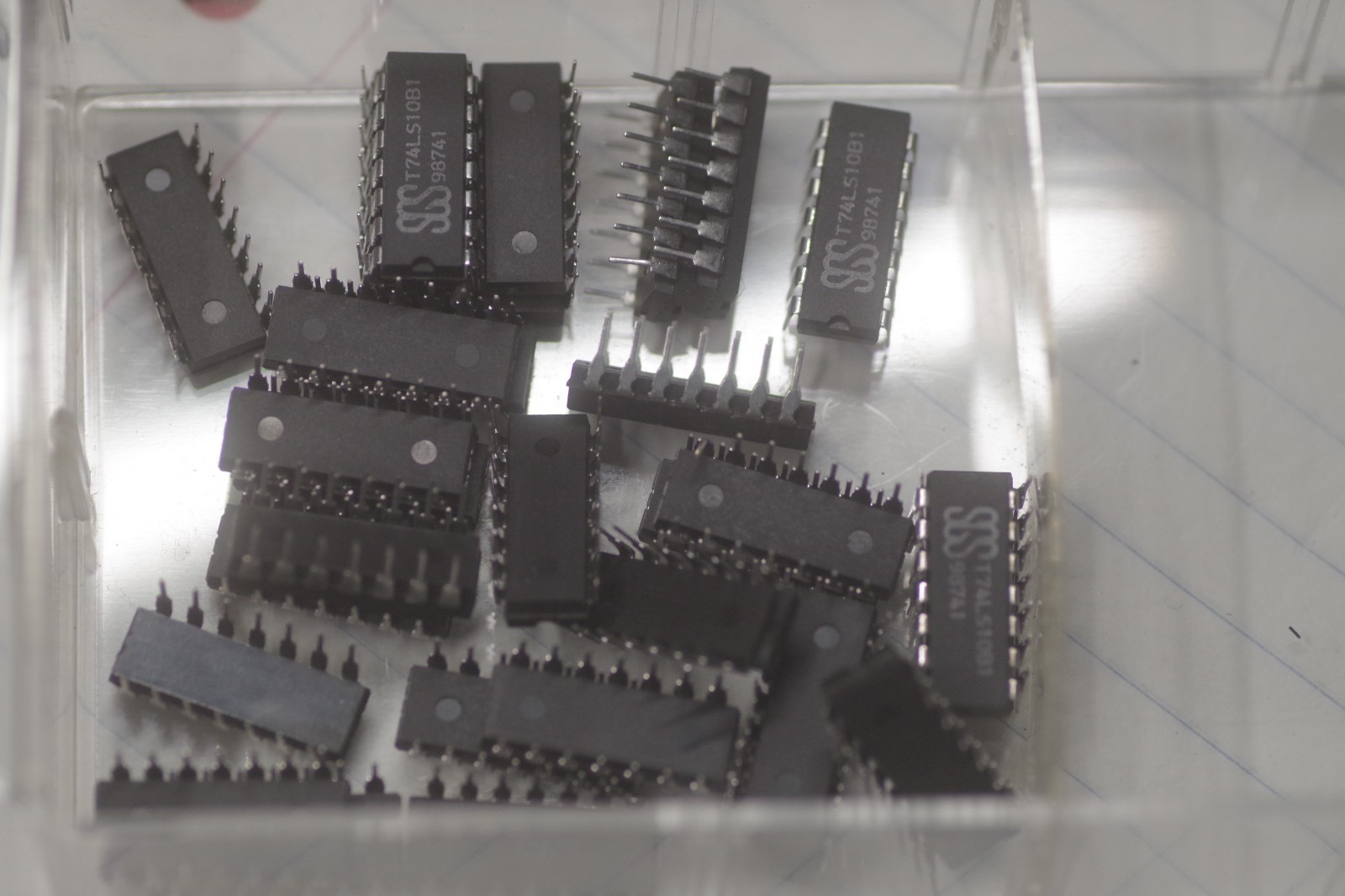 LOT OF 32 unused 74LS10N 74LS10N81  DIP-14 IC