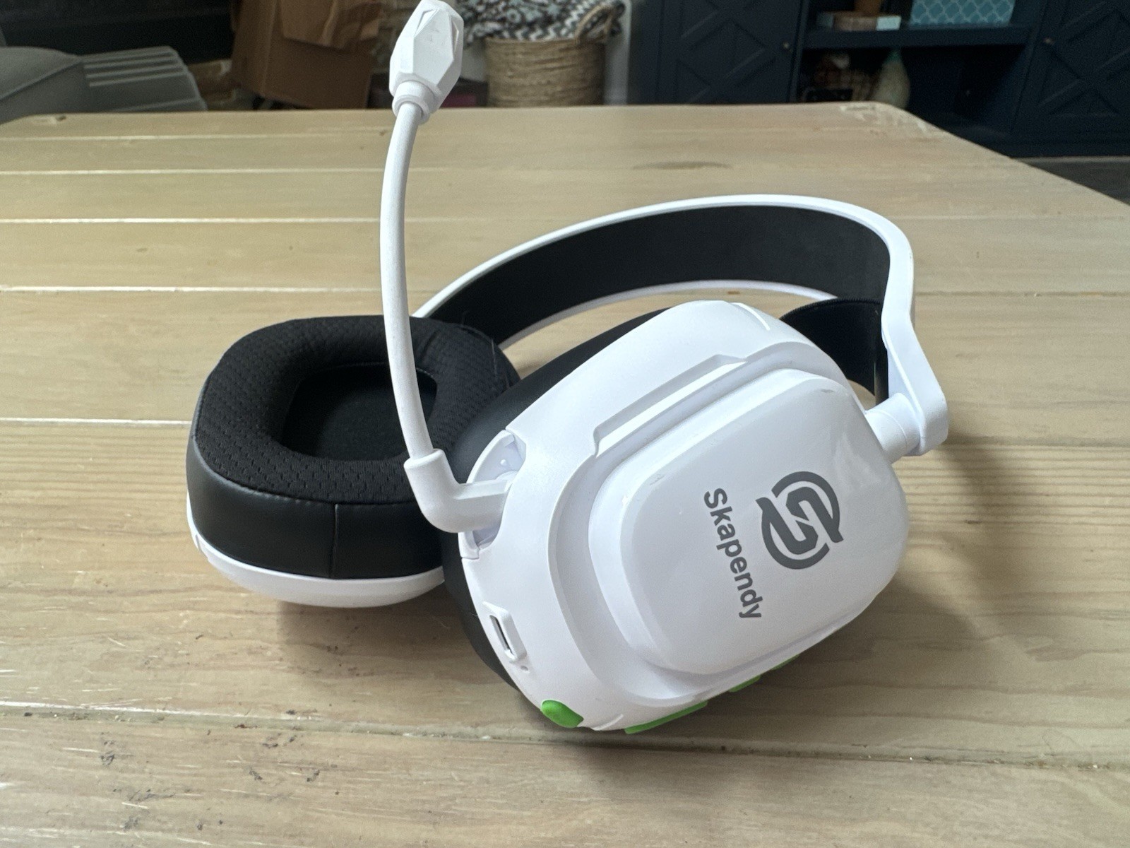 Skapendy VK84 Wireless Gaming Headset Bluetooth Only No USB Dongle