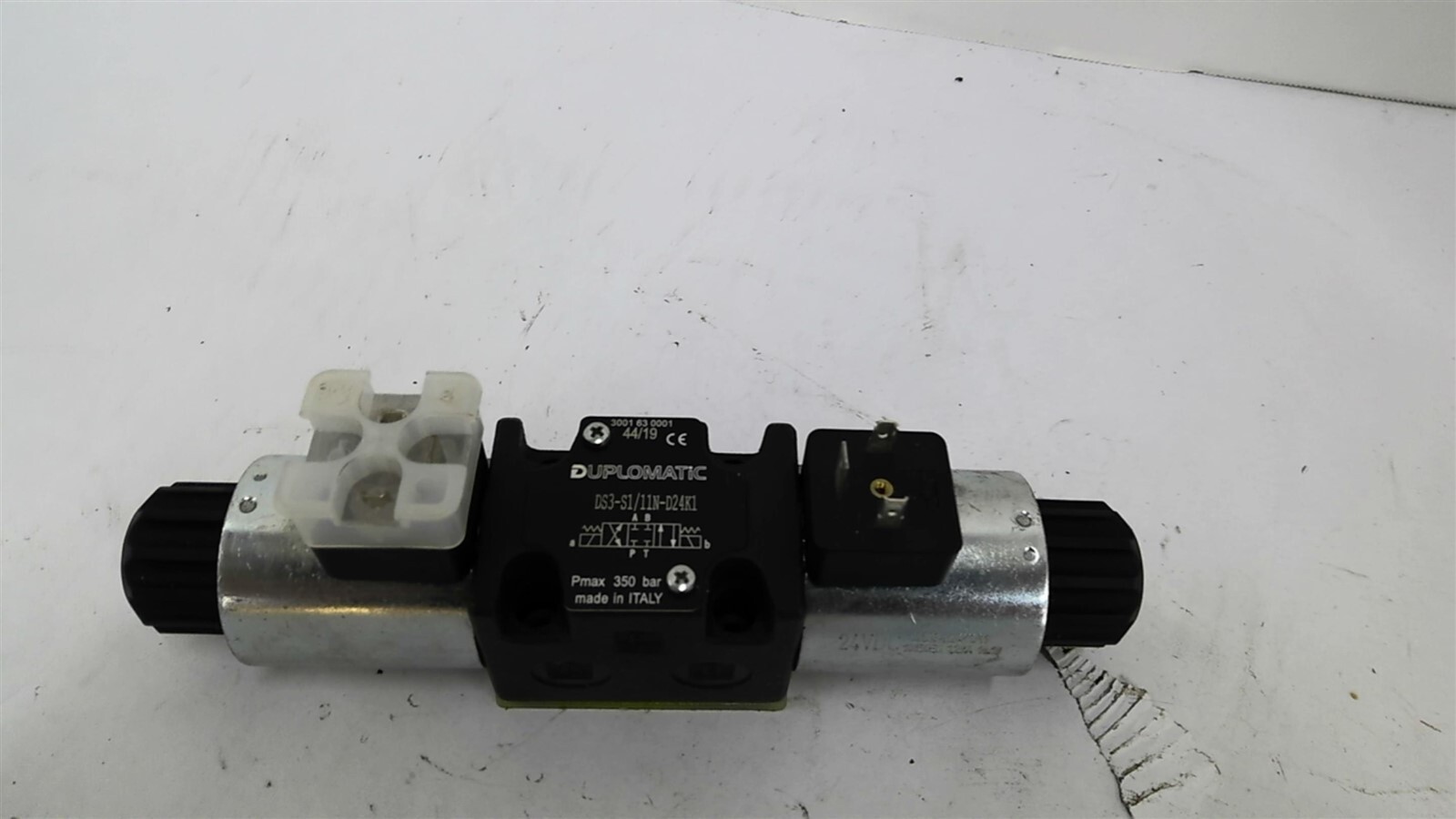 Duplomatic DS3-S1/11N-D24K1 Solenoid Valve 350 Bar