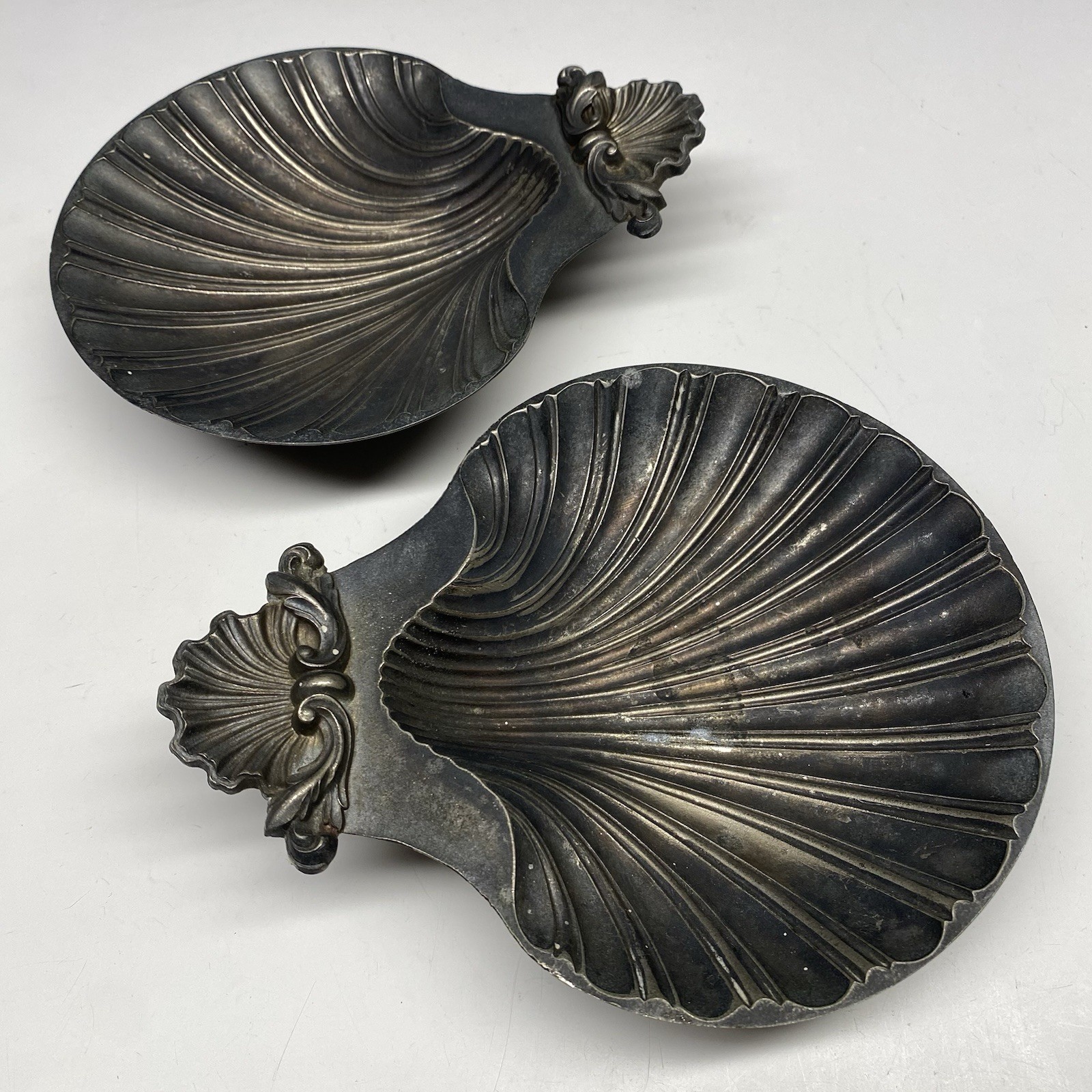 Set 2 VTG Shell Trinket Dish RF Inc USA Sheffield England 1700-1800 Silverplate