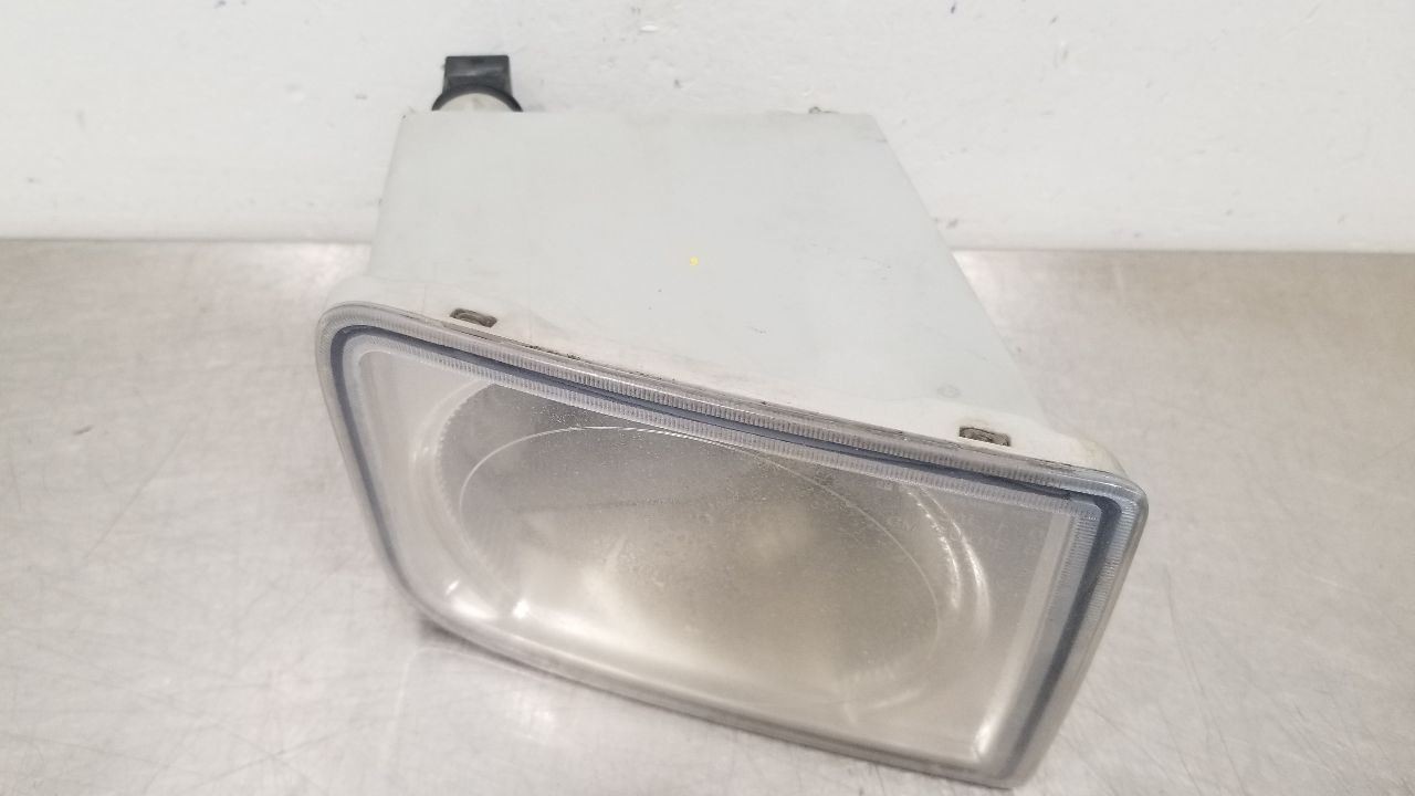 05 CADILLAC XLR FOG LIGHT LAMP RIGHT PASSENGER