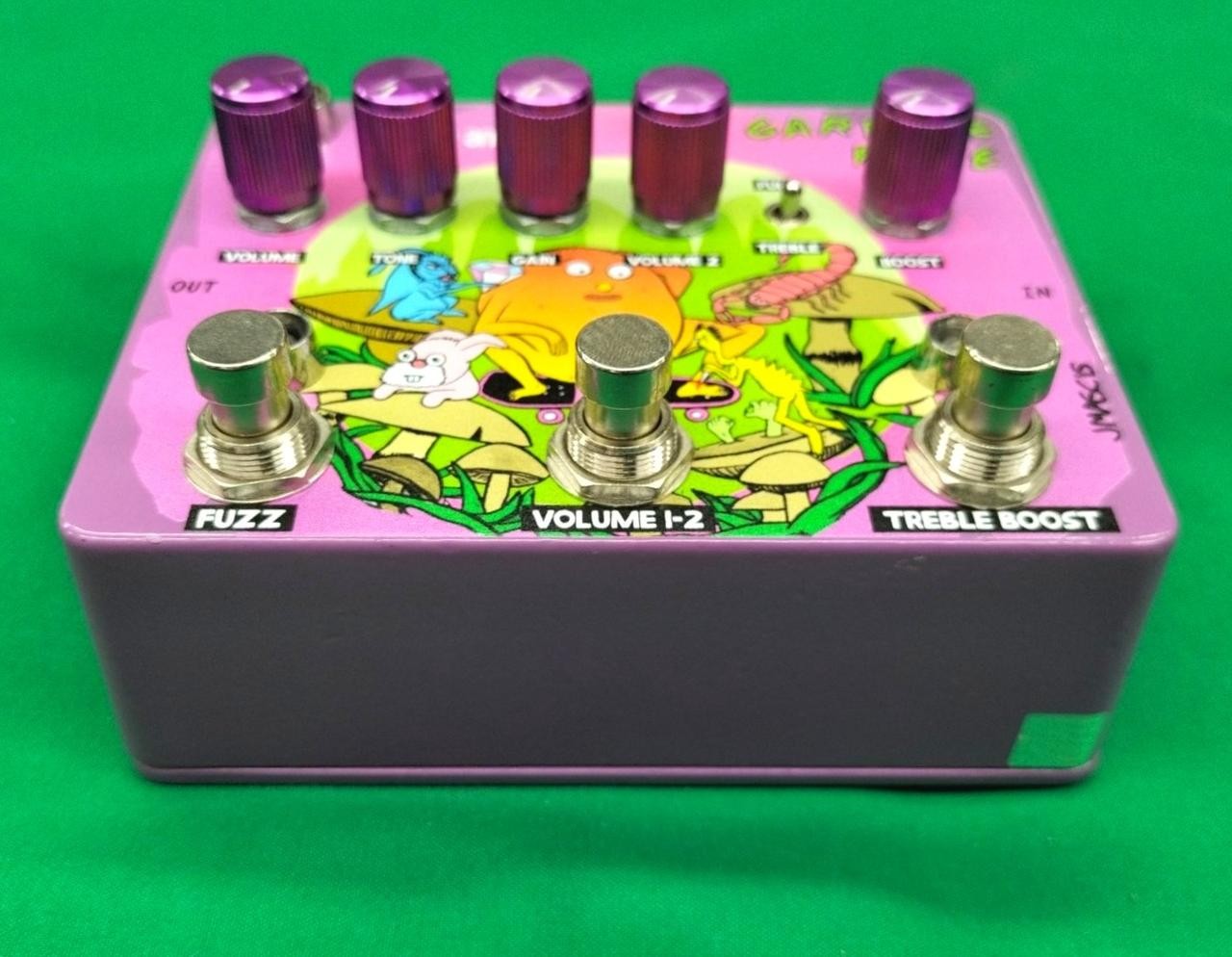 WREN AND CUFF Fuzz/Booster GARBAGE FACE