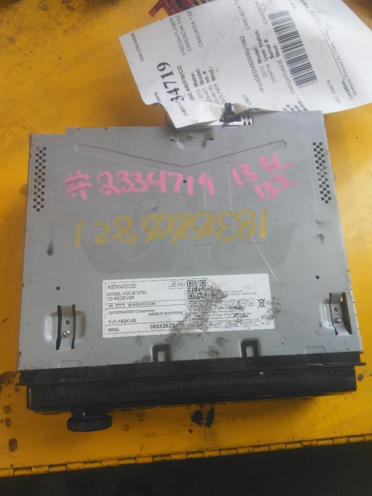 Replaces 2013 FREIGHTLINER CASCADIA 125 RADIO AM/FM/CD ,  WA