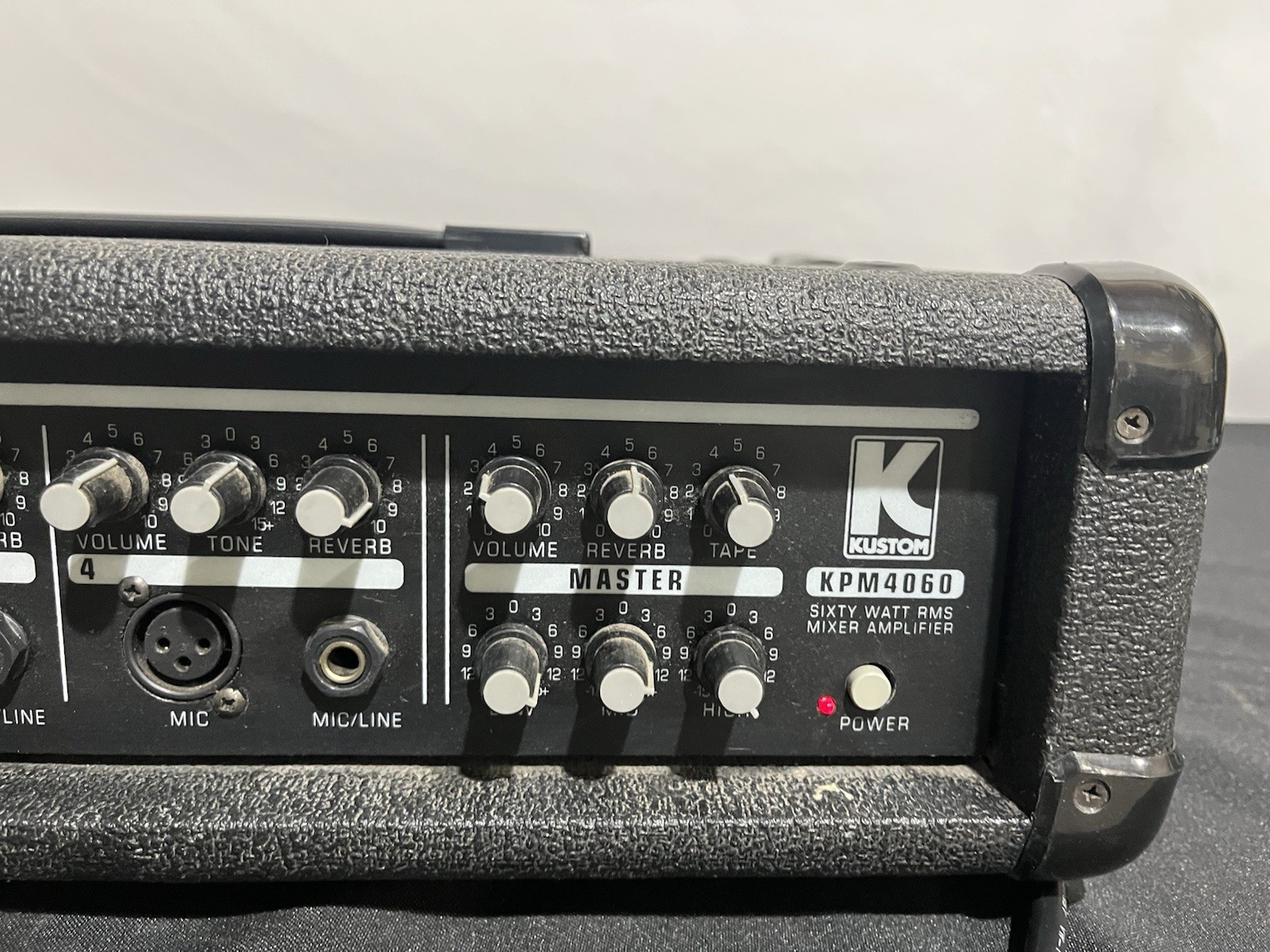 KUSTOM KPM4060 Mixer Amplifier