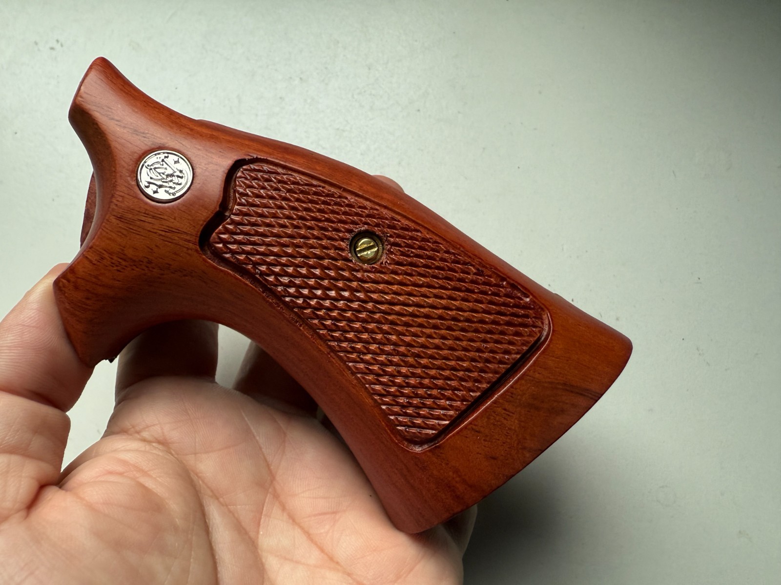 New hard wood grip for Smith & Wesson, K/L  Square Fram Butt open back; Vim05