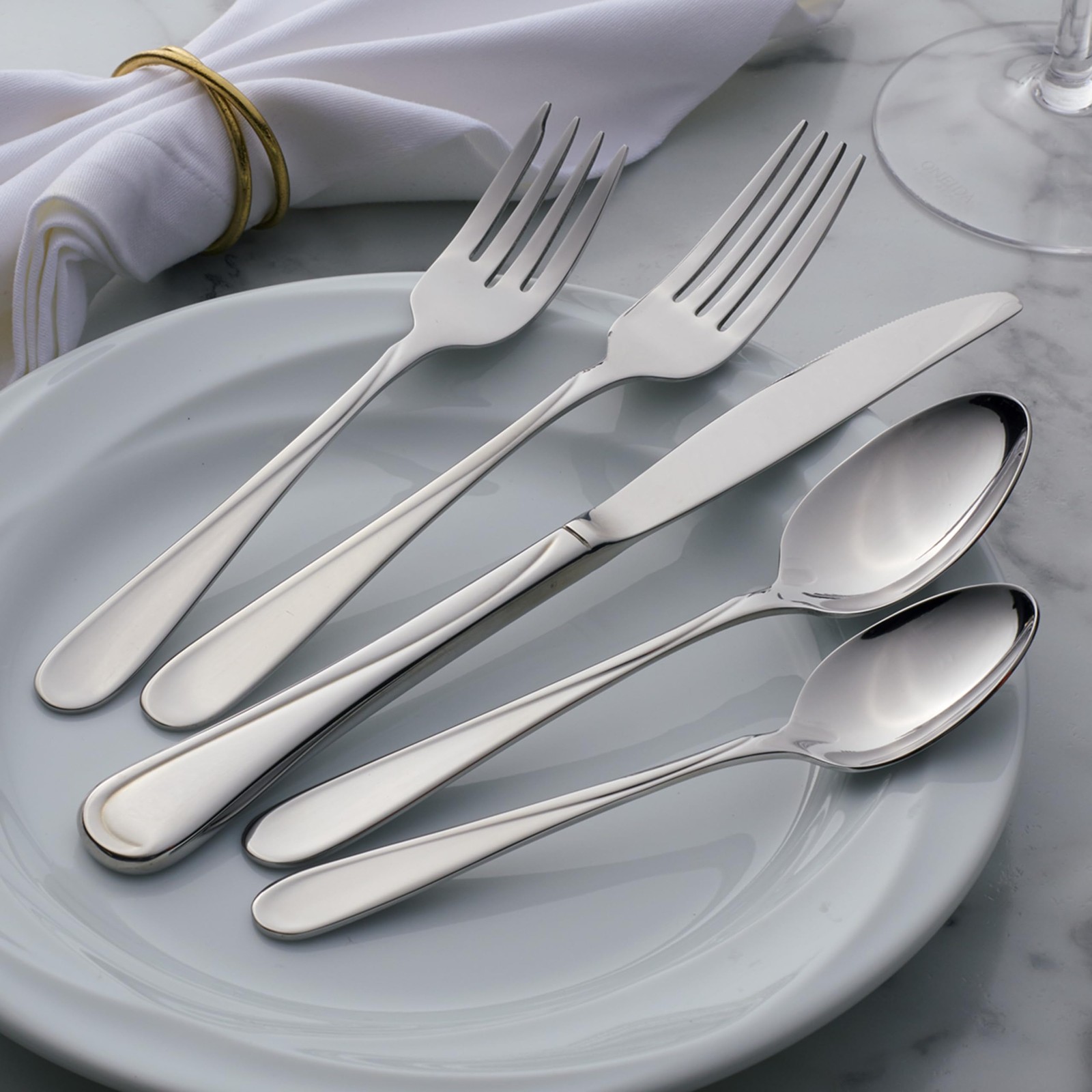 Oneida Flatware Flight, Iced Tea Spoons, Set of 4