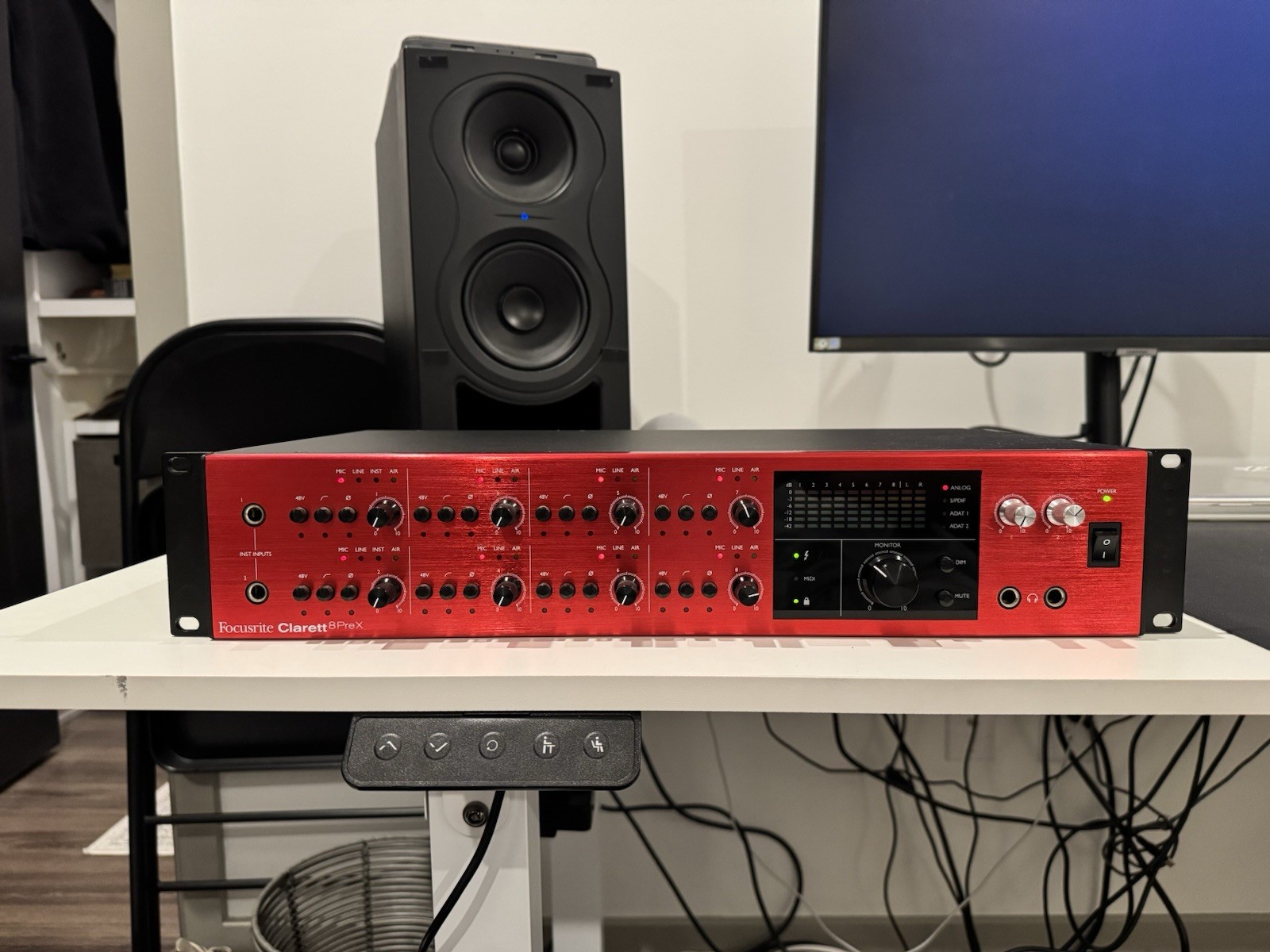 Focusrite Clarett 8PreX Thunderbolt Rackmount Audio Interface w/ ADAT MIDI