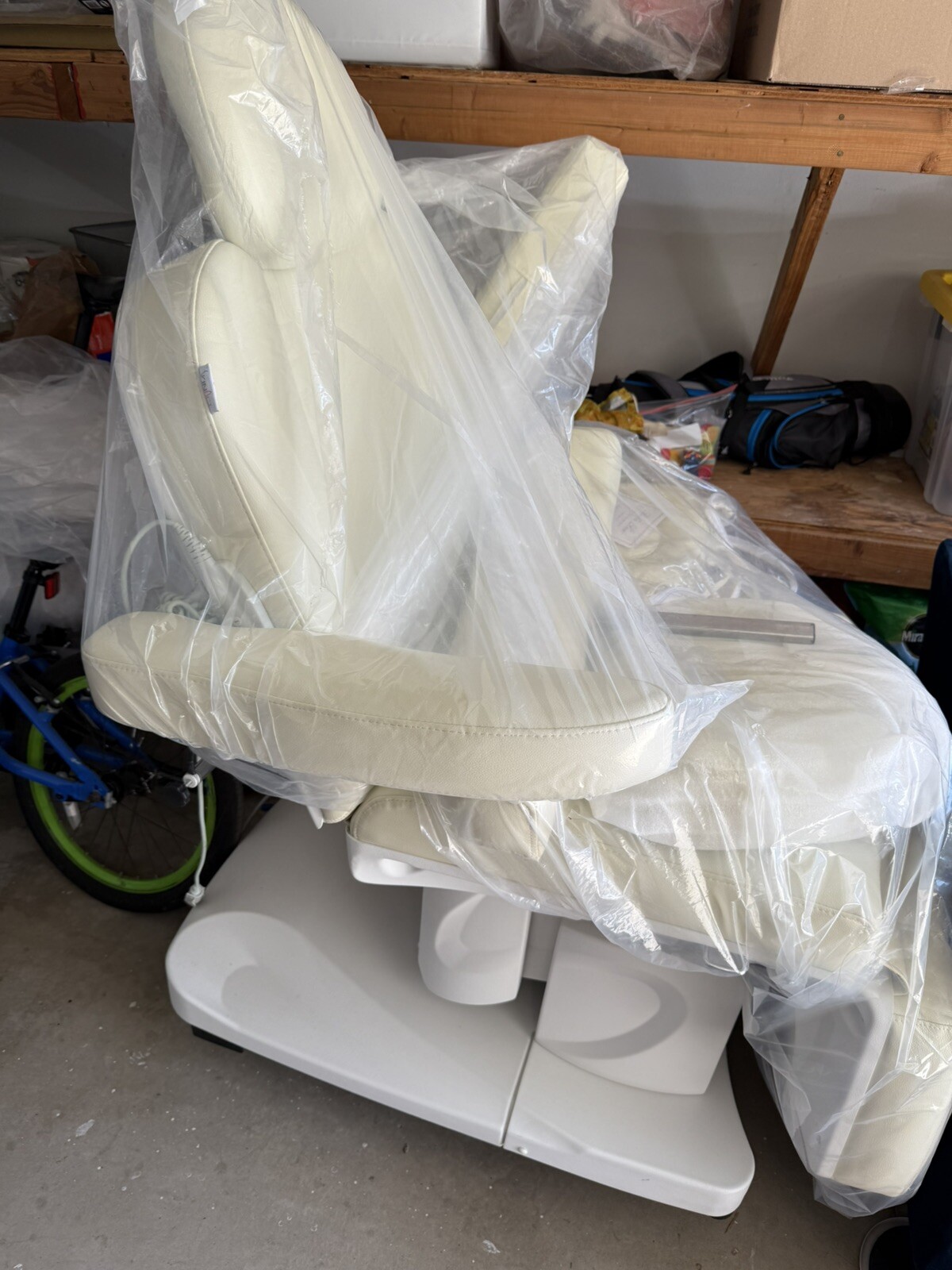 esthetician chair