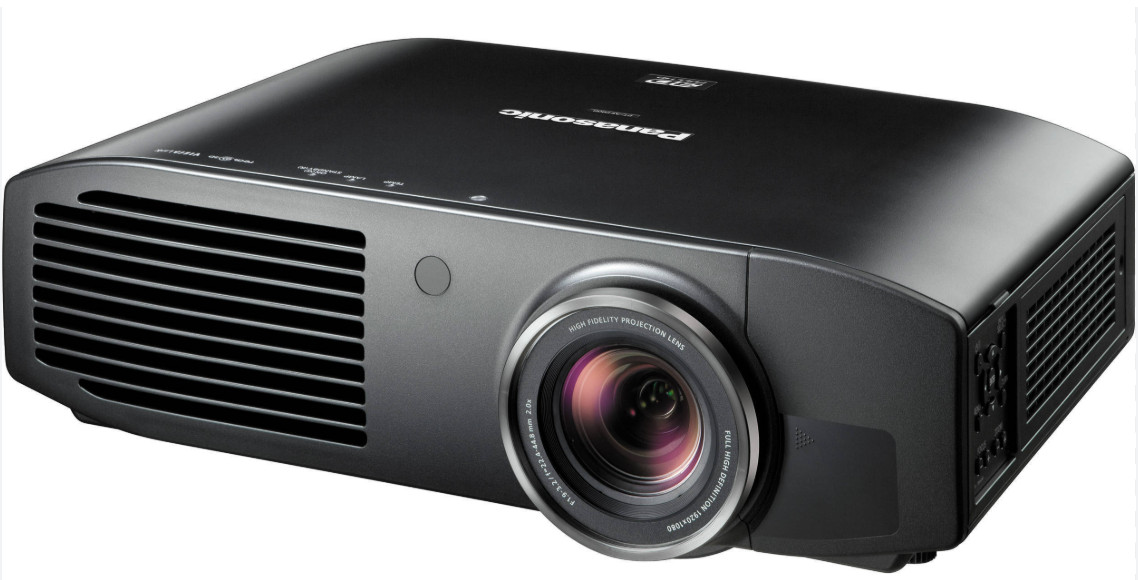Panasonic PT-AE7000U 3D Projector Full HD 3D + Three 3D glasses + remote