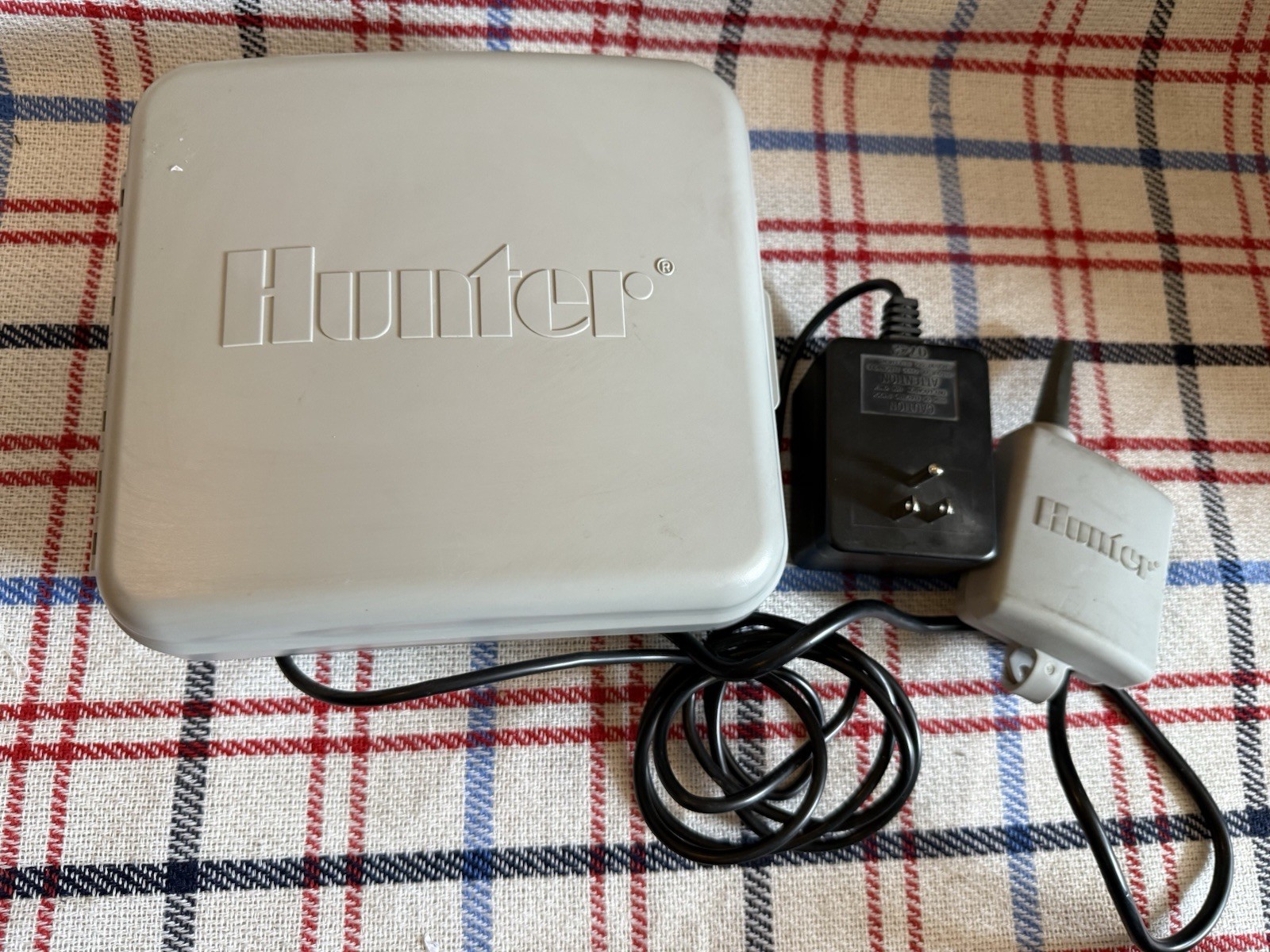 Hunter Pro-C Irrigation Sprinkler Controller  PC-300i