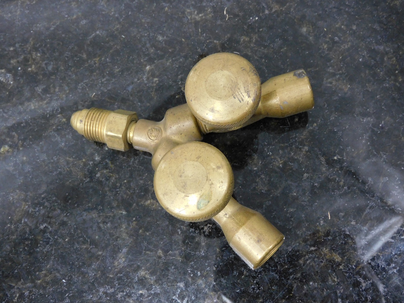 Western Enterprises 411 Brass "Y" Connection With Valves For Acetylene Welding