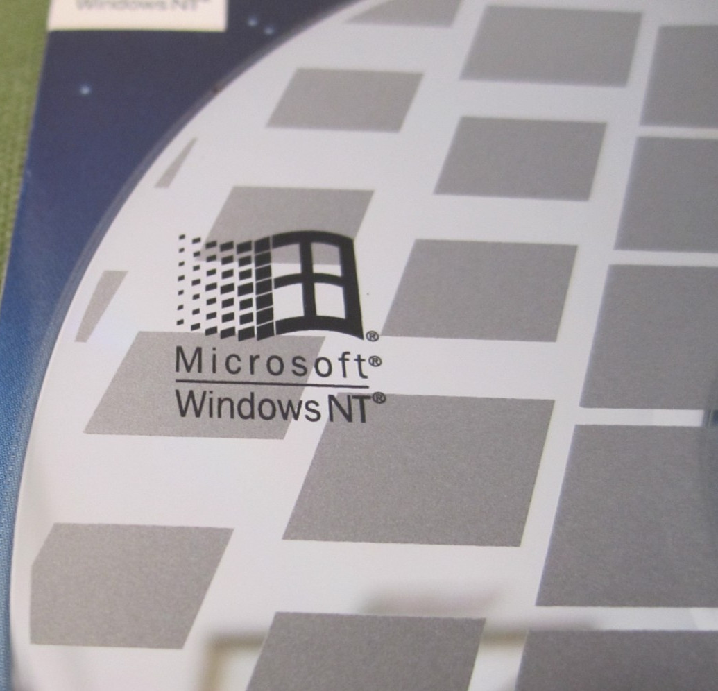 Vtg 1985~1998 Microsoft Windows NT Workstation Operating System Ver 4.0 w/CD Key