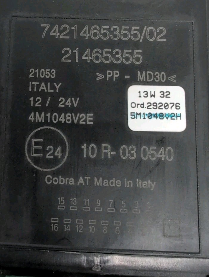 2013 Volvo VNL 21465355 Door Lock Control Module 7421465355/02 (We Have Qty)