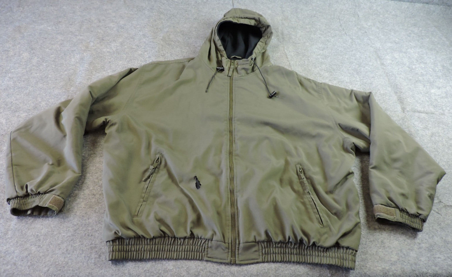 Cabelas Mens 2XL XXL Coated Nylon Hooded Soft Shell Insulated Jacket Distressed